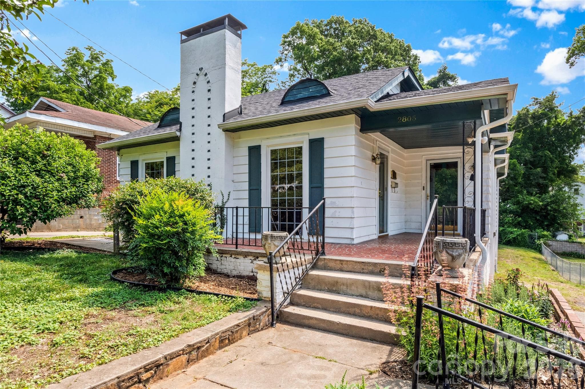 Single Family Residence at Winston Salem, photo 4 of 25
