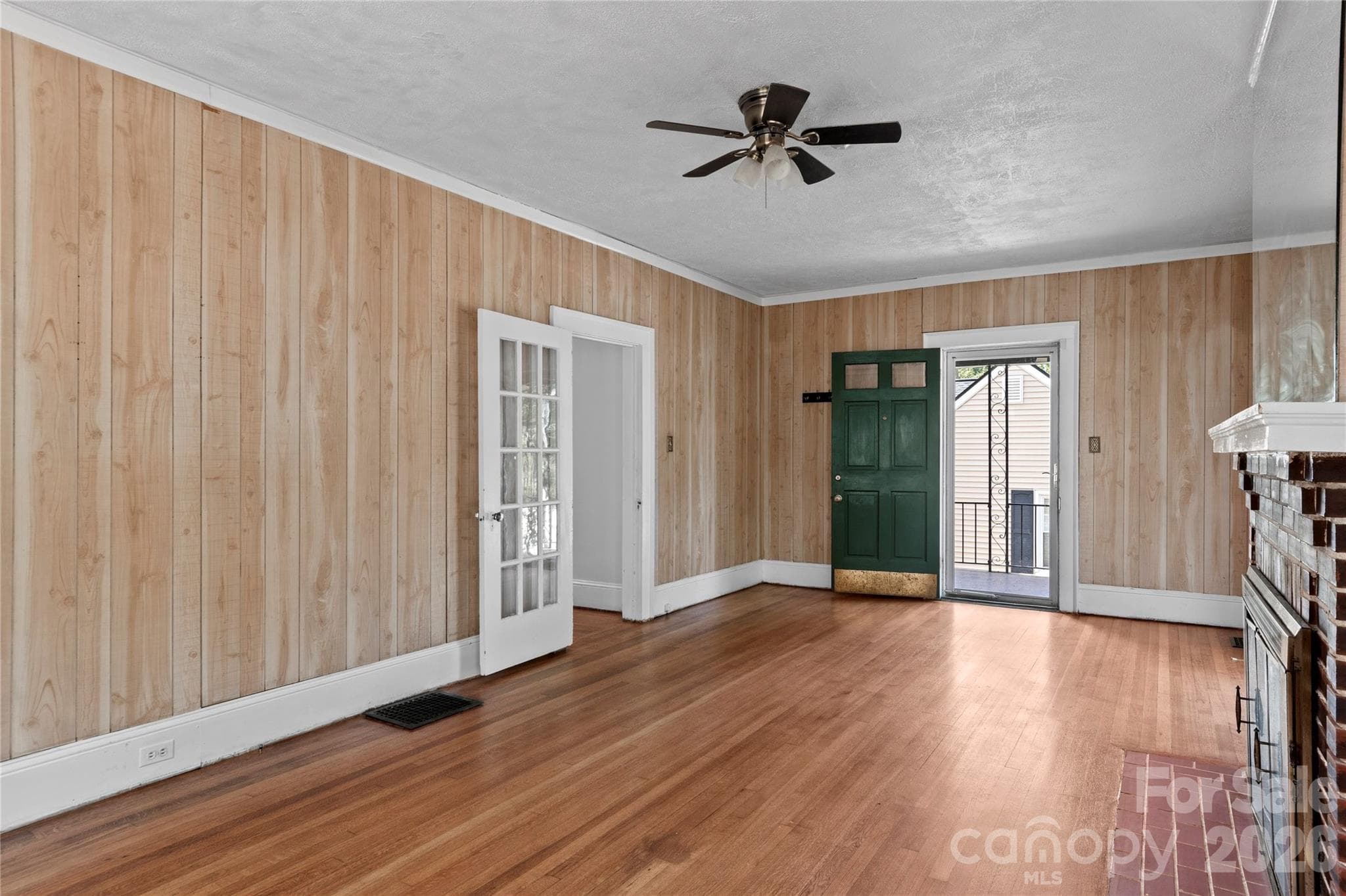 Single Family Residence at Winston Salem, photo 7 of 25