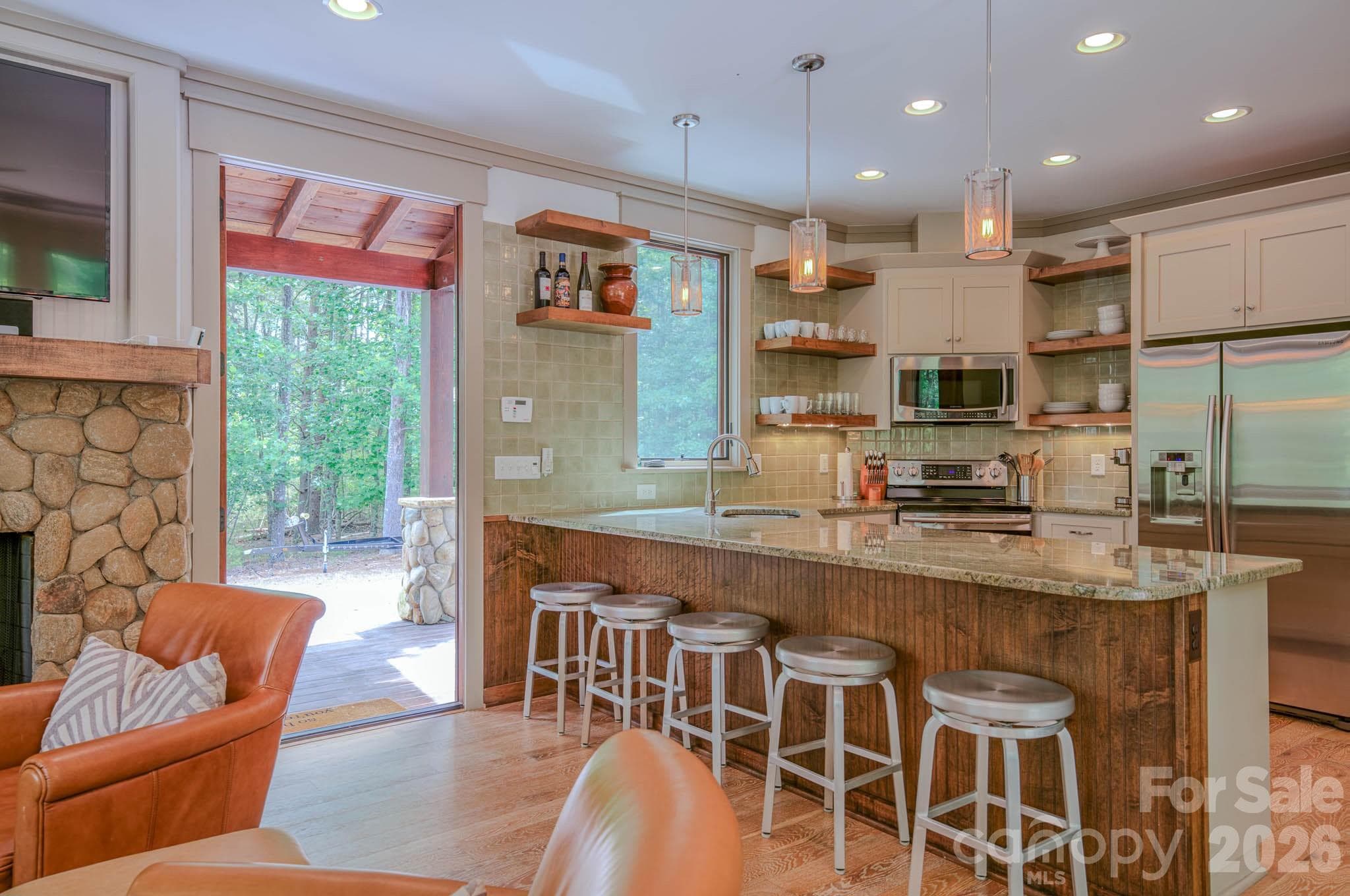 Single Family Residence at Nebo, photo 12 of 47