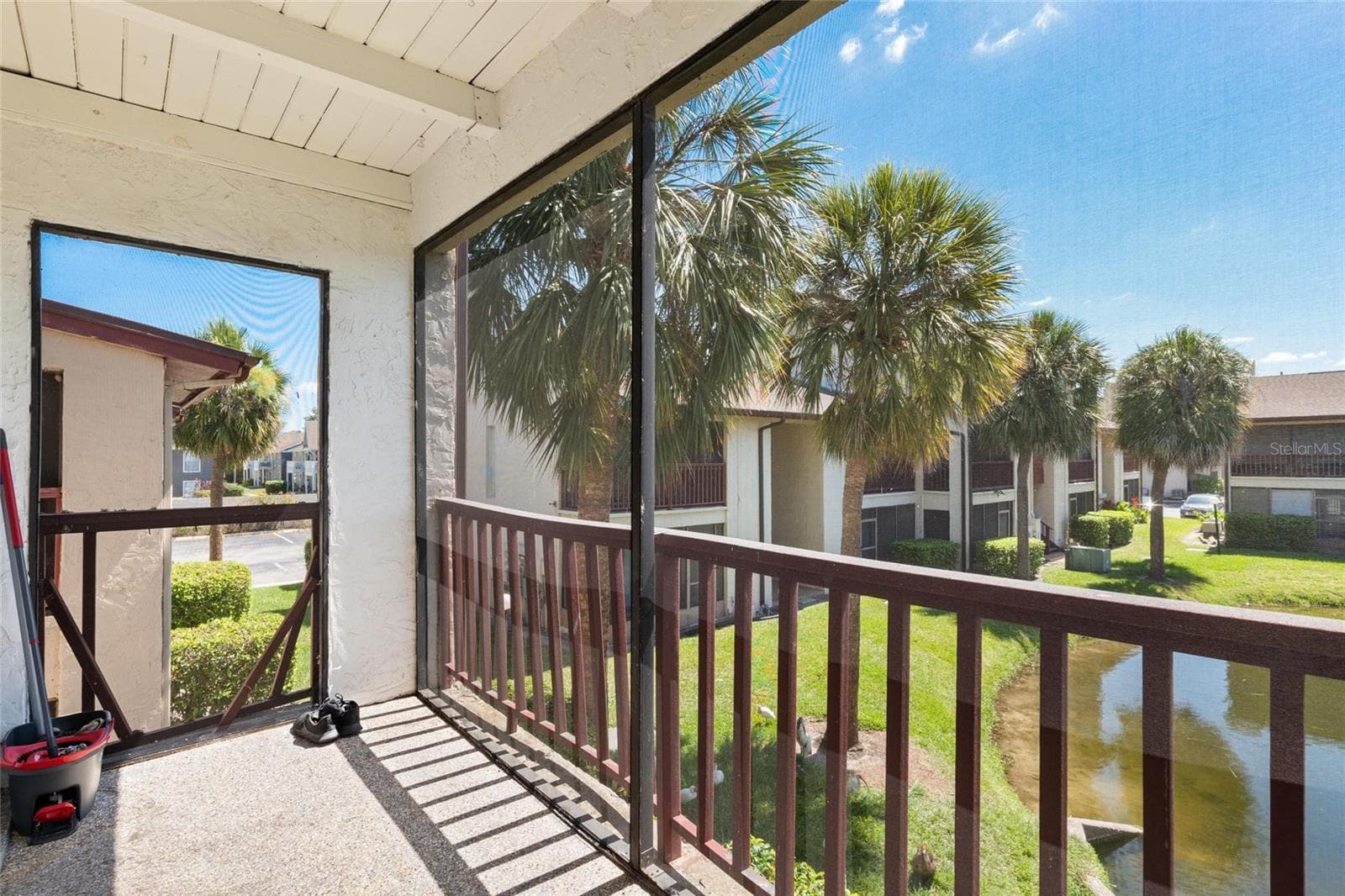 Condominium at 3840 N LAKE DR #125, TAMPA, photo 11 of 16