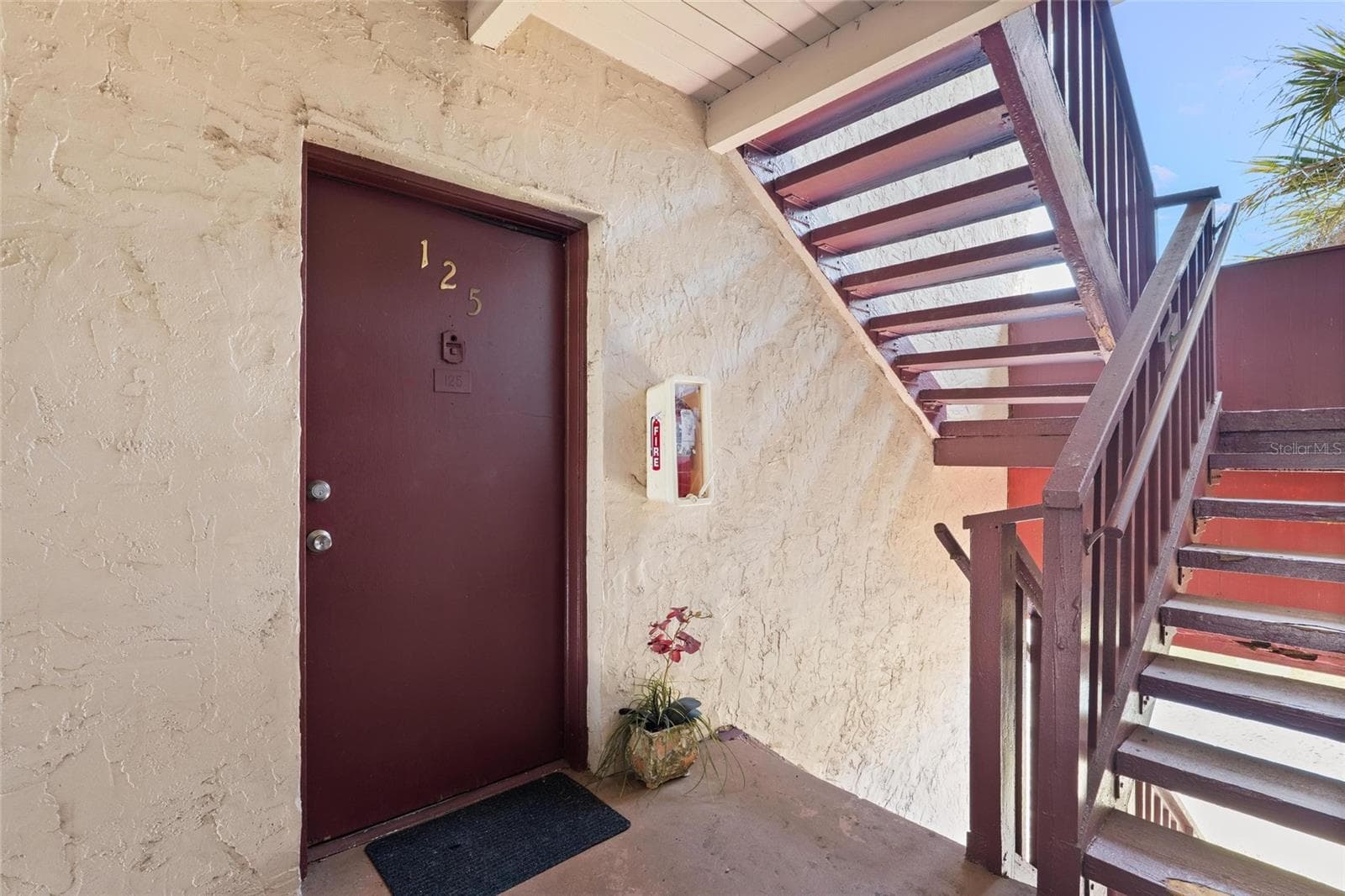 Condominium at 3840 N LAKE DR #125, TAMPA, photo 2 of 16