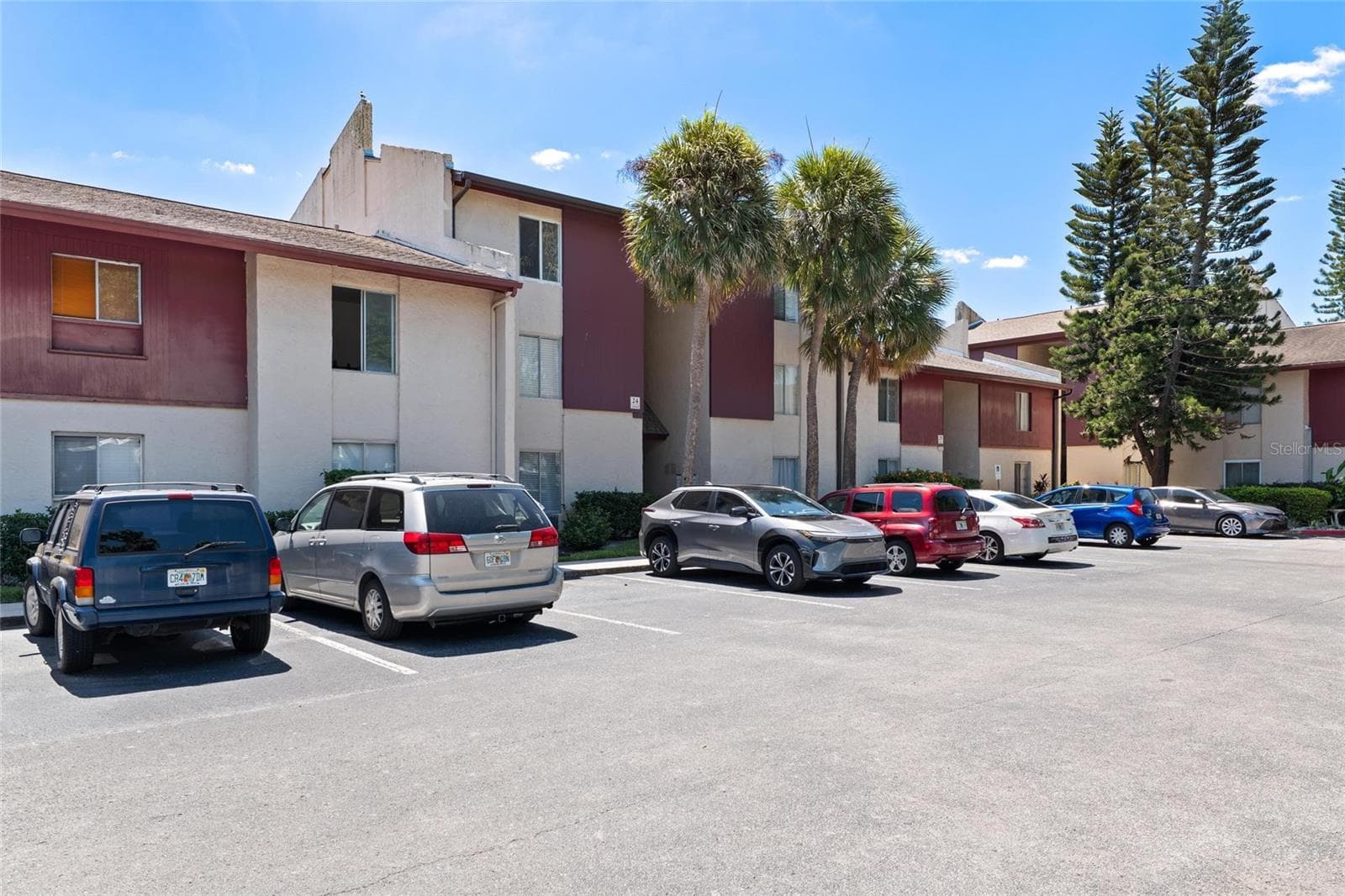 Condominium at 3840 N LAKE DR #125, TAMPA, photo 15 of 16