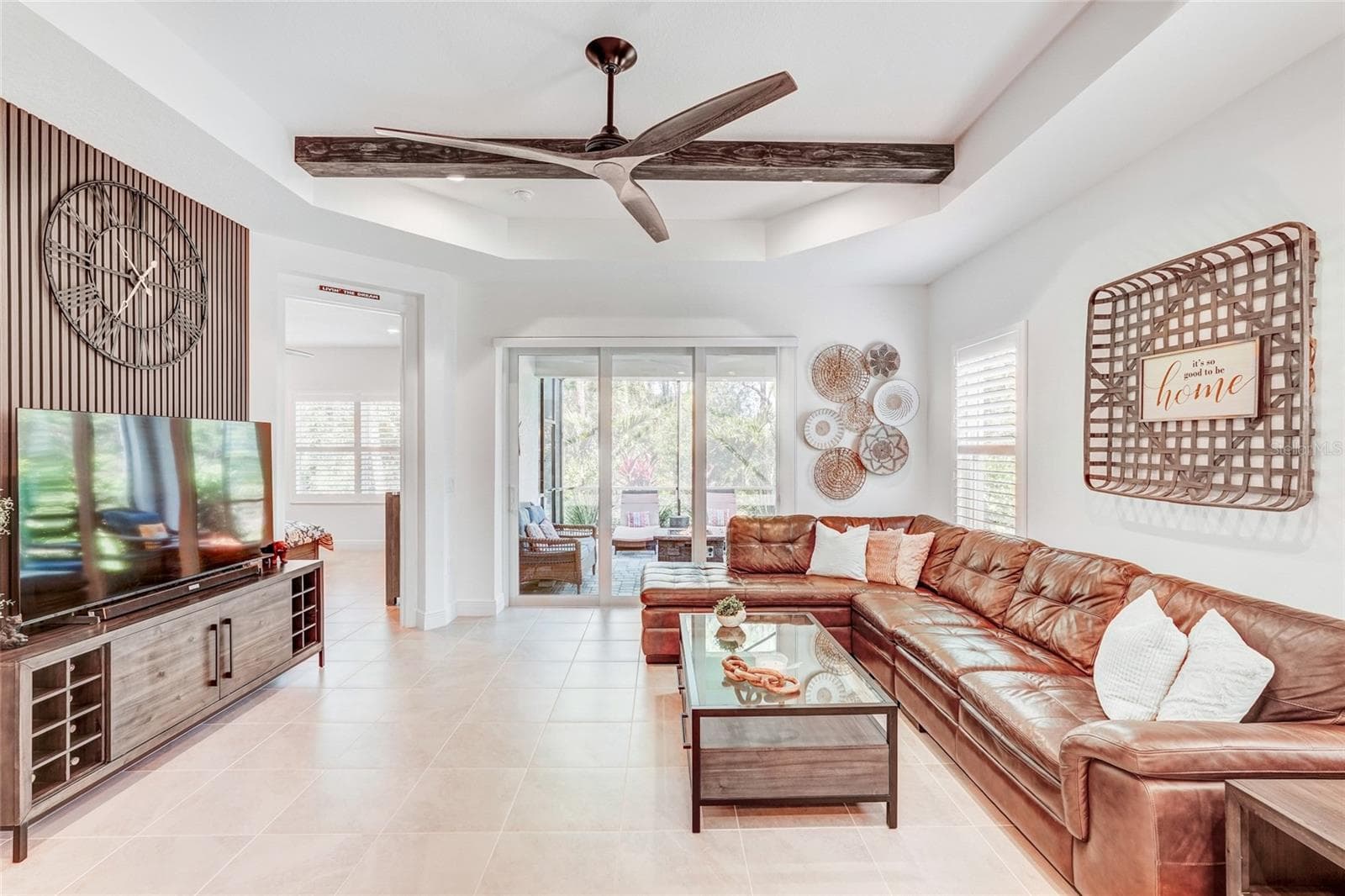 Spacious Open Floor Plan - 10233 LAKE WALES CIR, SARASOTA