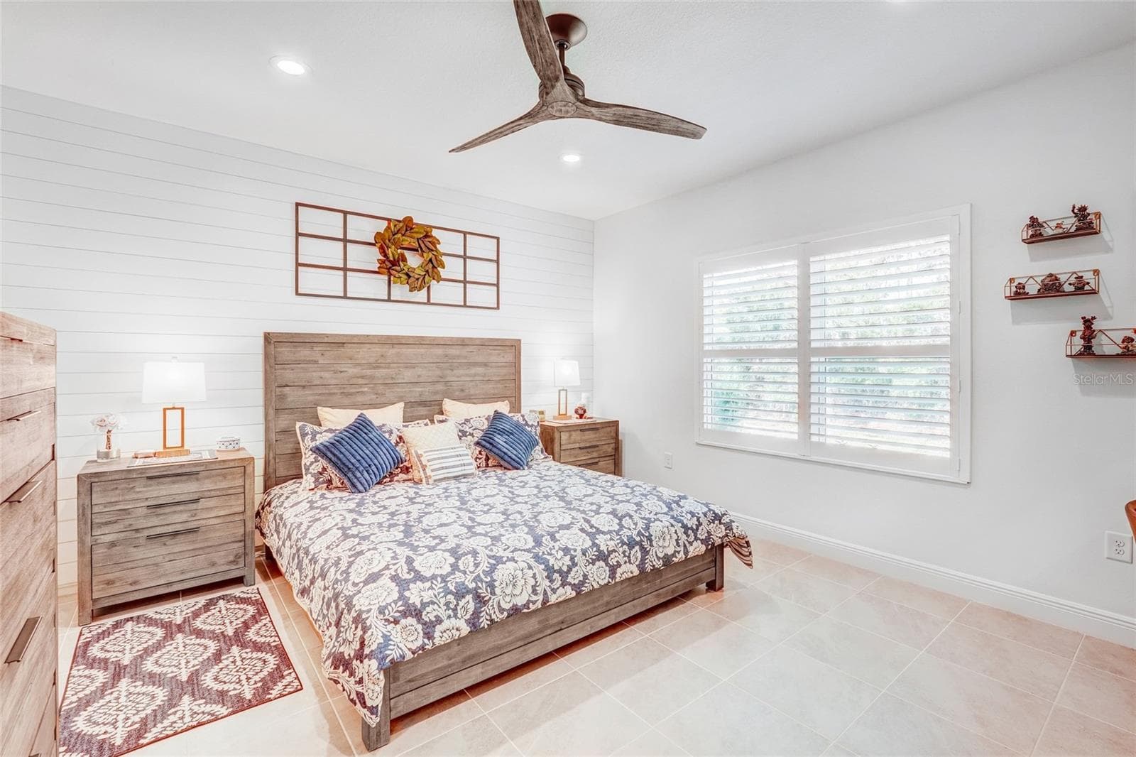 12ft Sound Proofed Shiplap Feature Wall - 10233 LAKE WALES CIR, SARASOTA