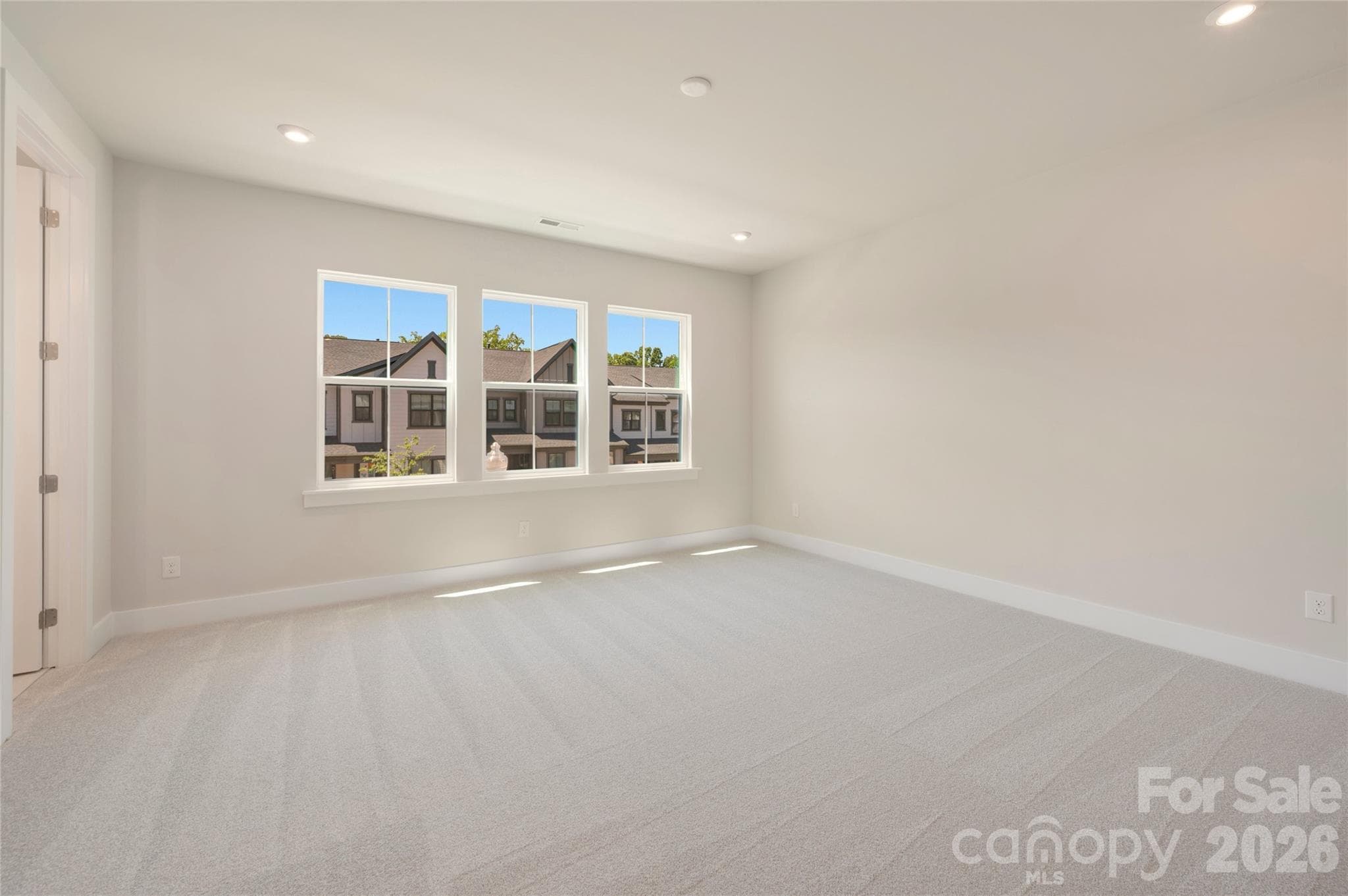 Light filled primary bedroom - 316 Ardmore Drive, Belmont