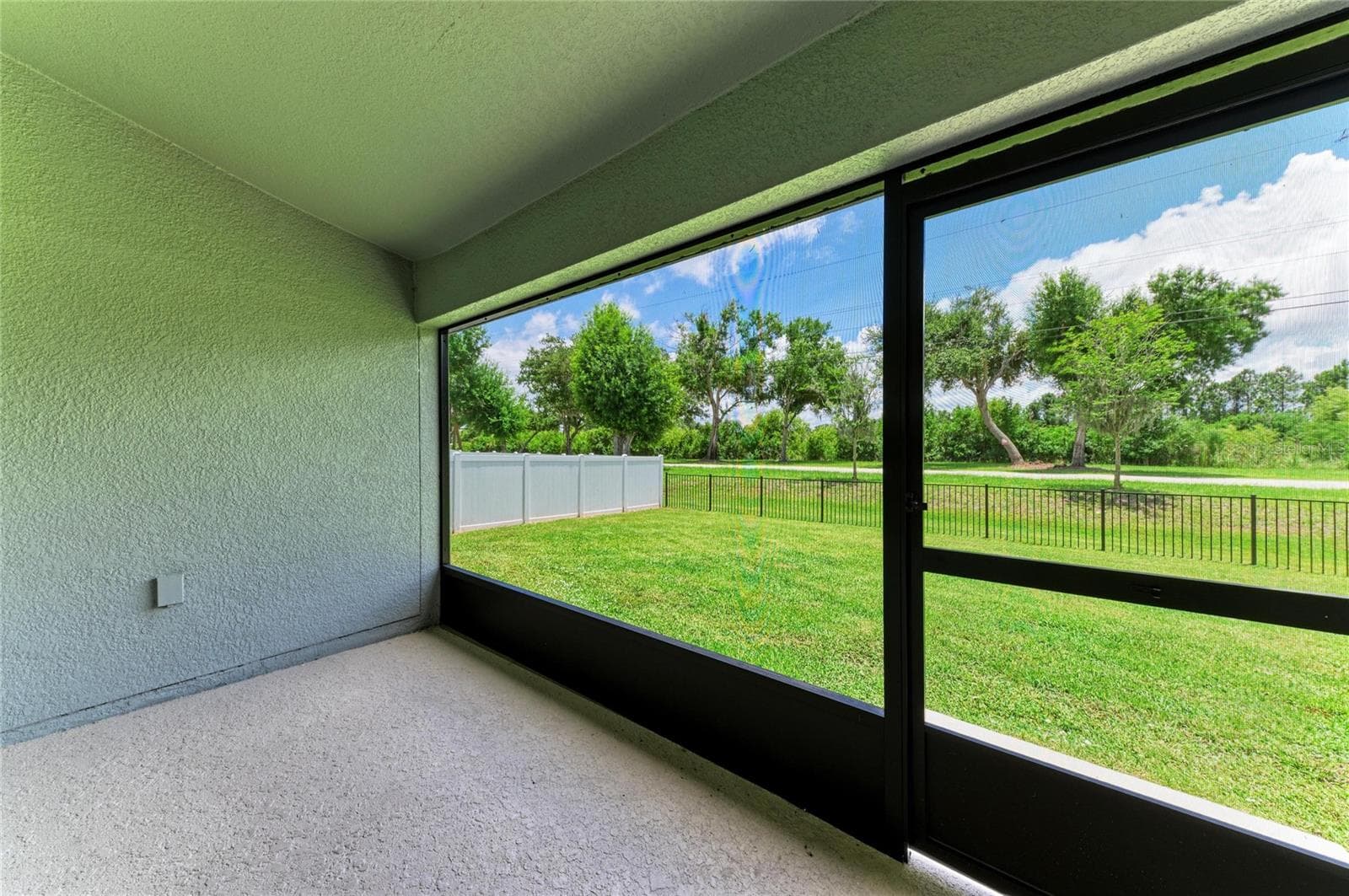 Covered Screened Lanai - 9421 43RD CT E, PARRISH