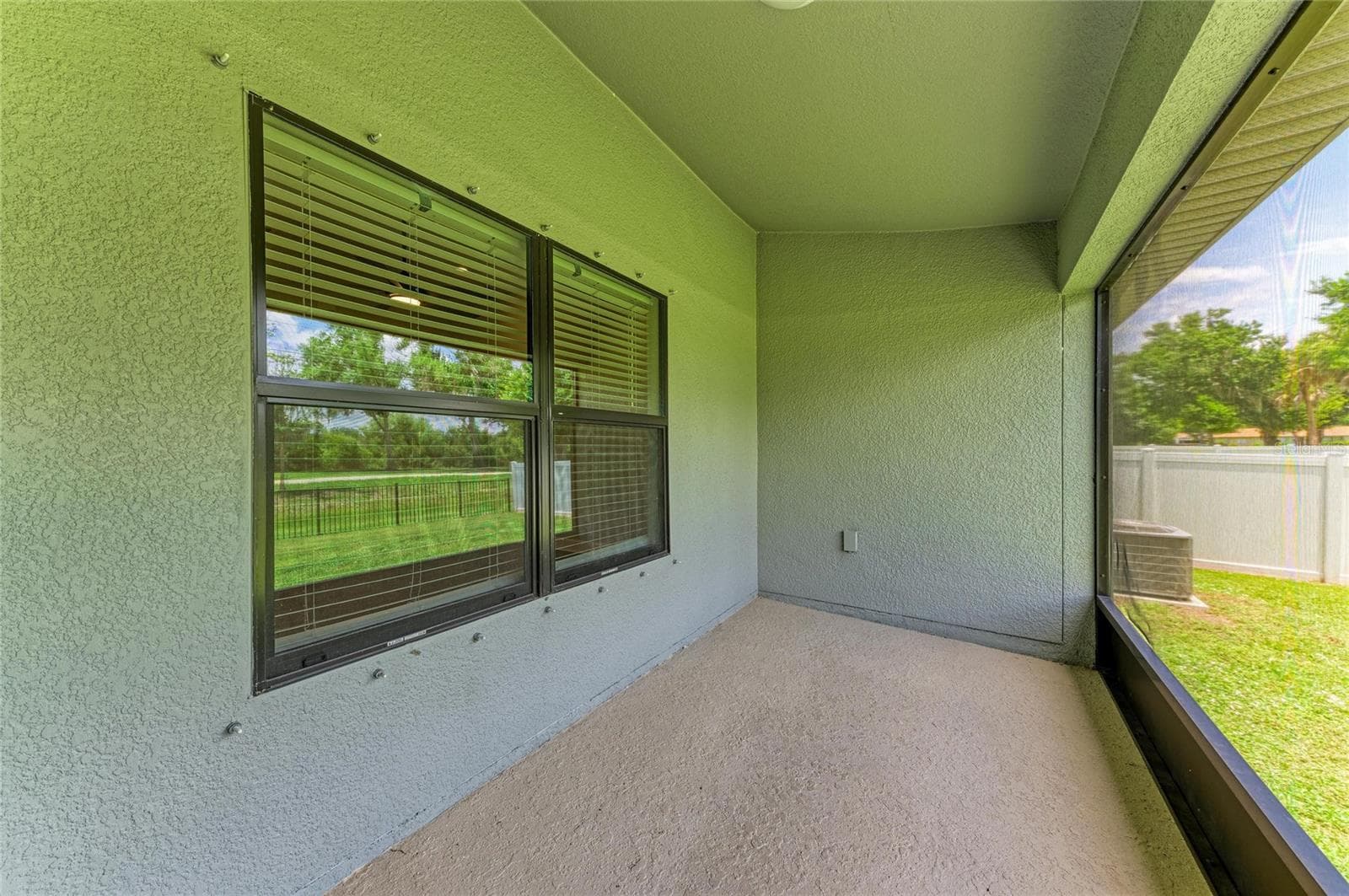 Covered Screened Lanai - 9421 43RD CT E, PARRISH