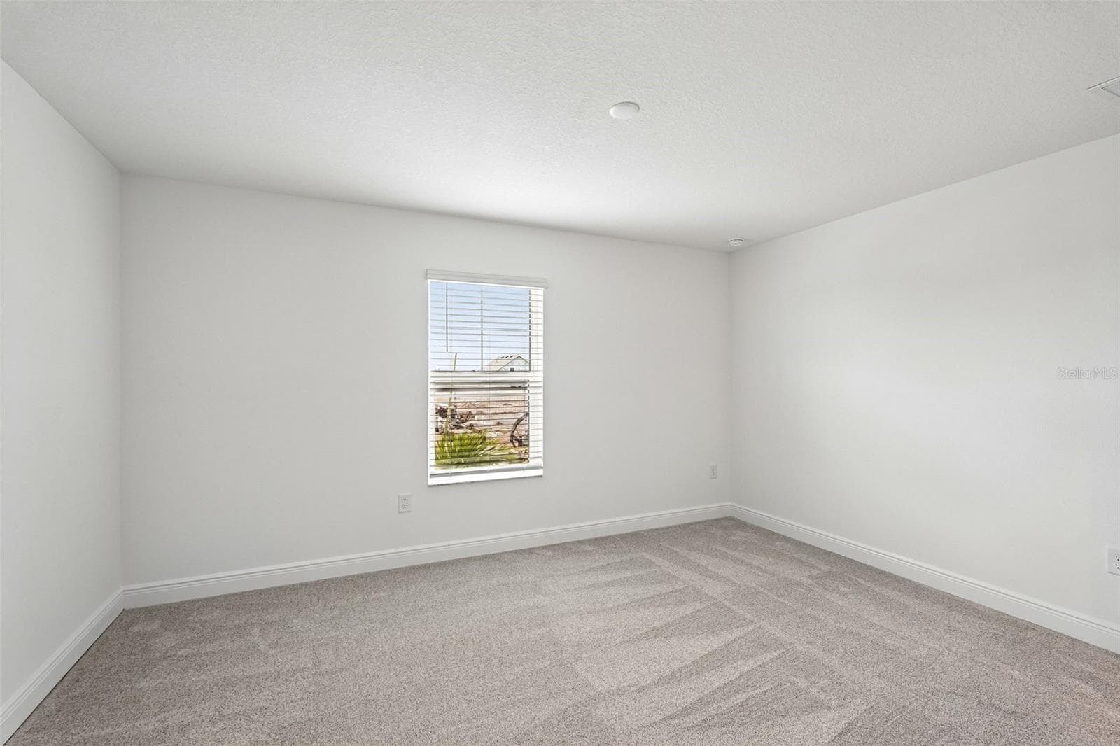 Townhouse at 8221 SEAFLOWER PKWY, BRADENTON, photo 27 of 30