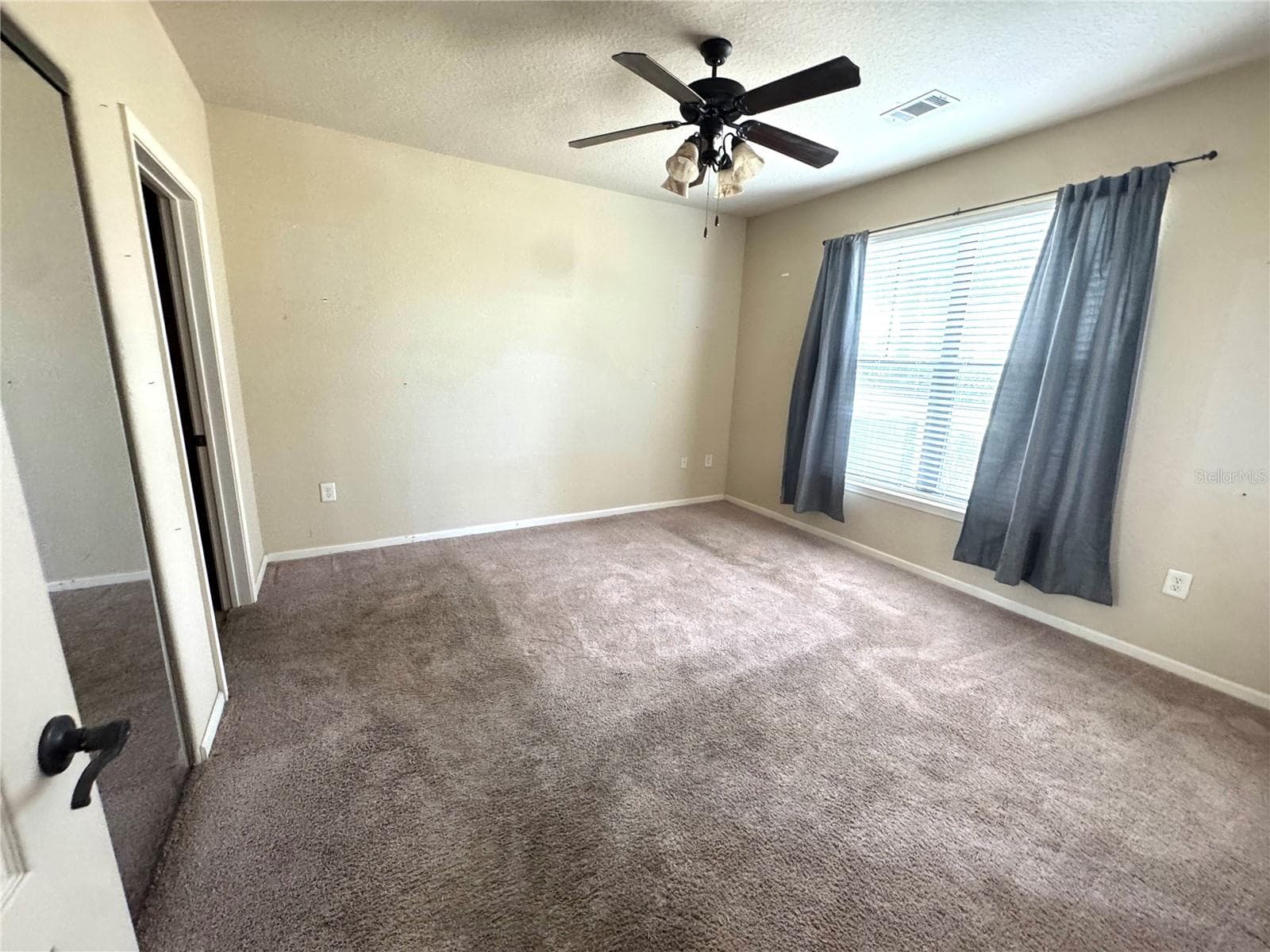 Condominium at 909 CHARO PKWY #1016, DAVENPORT, photo 5 of 33