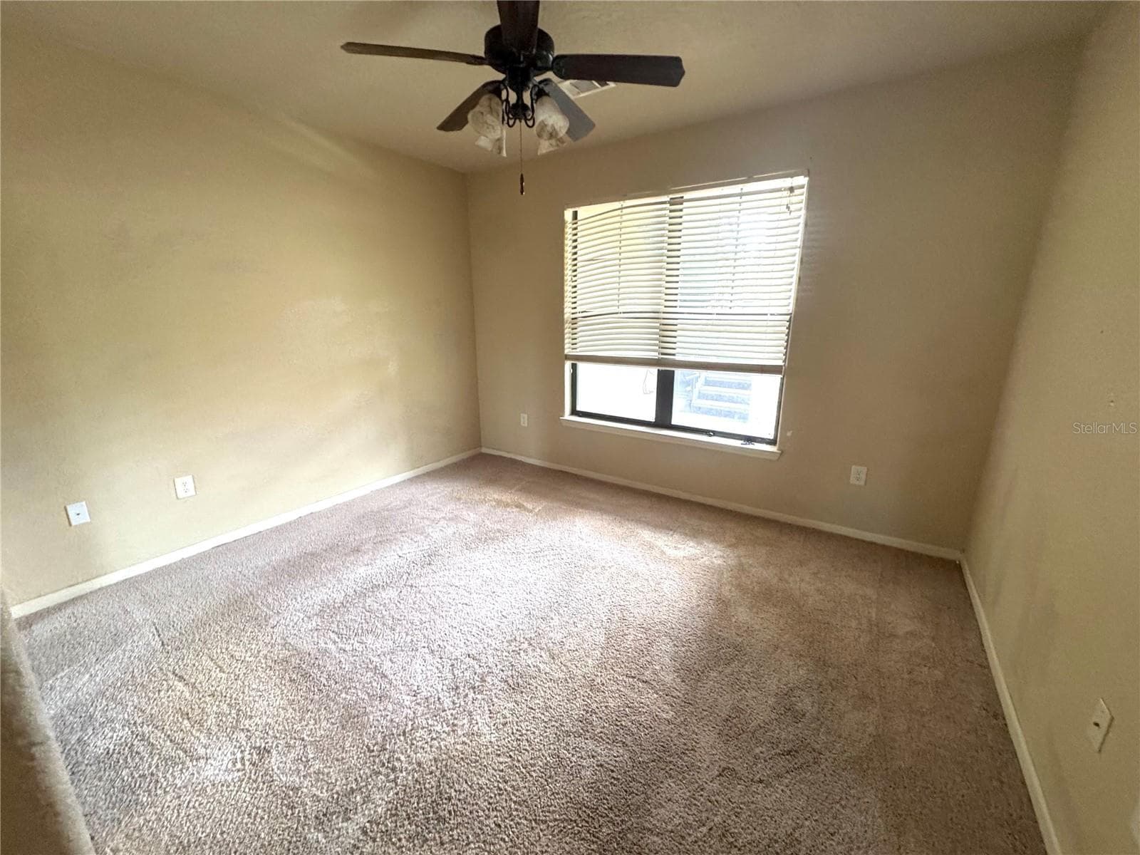 Condominium at 909 CHARO PKWY #1016, DAVENPORT, photo 9 of 33