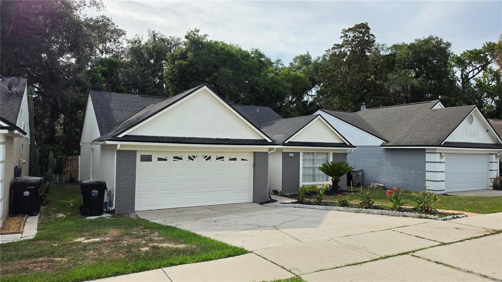 Single Family Residence at 204 N CERVIDAE DR, APOPKA, photo 2 of 18