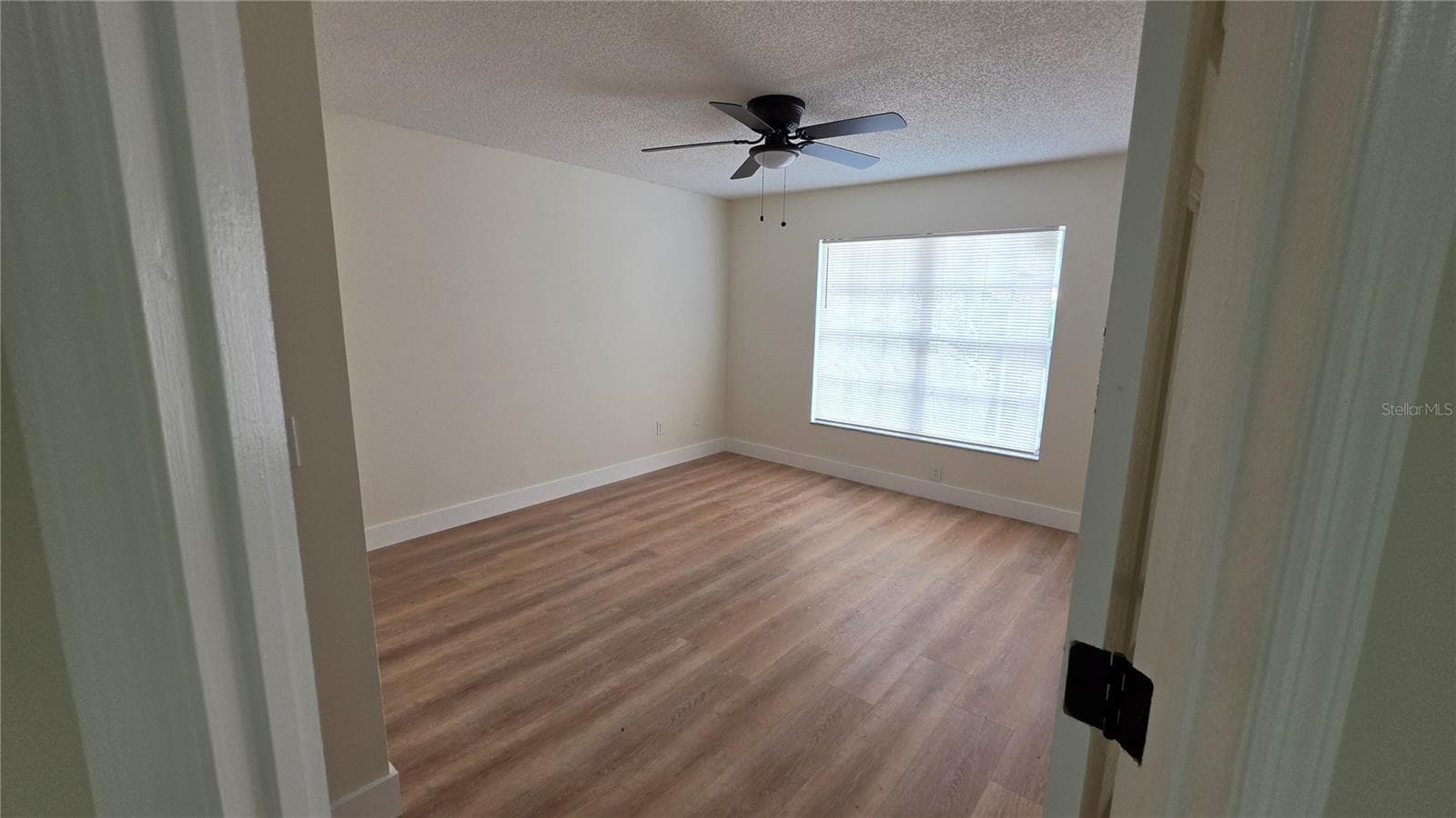 Single Family Residence at 204 N CERVIDAE DR, APOPKA, photo 10 of 18