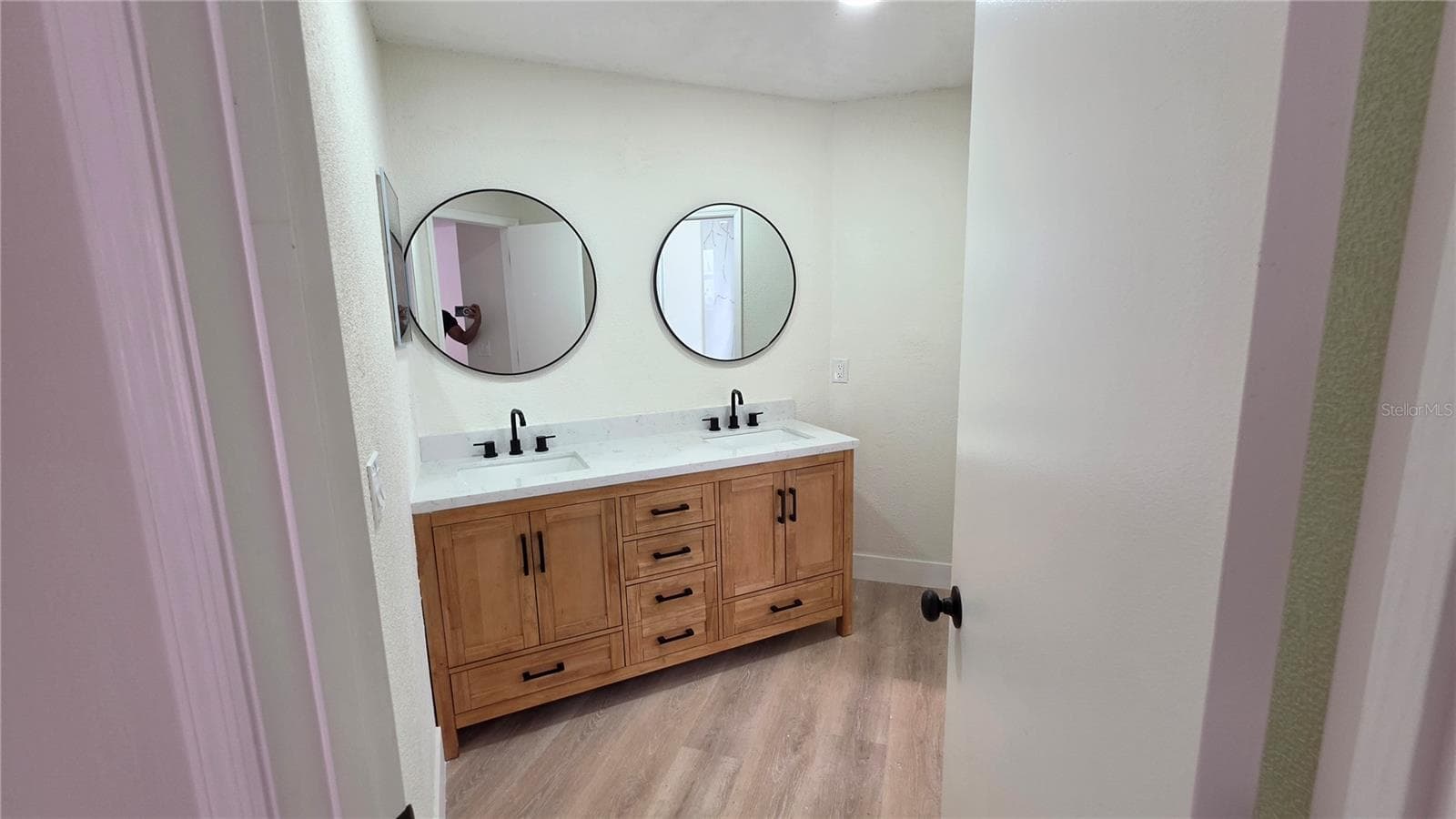 Single Family Residence at 204 N CERVIDAE DR, APOPKA, photo 11 of 18