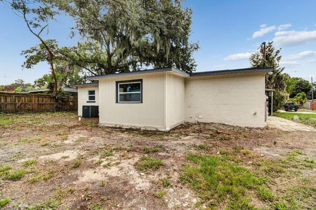 Single Family Residence at 203 PEVETTY DR, PLANT CITY, photo 34 of 40
