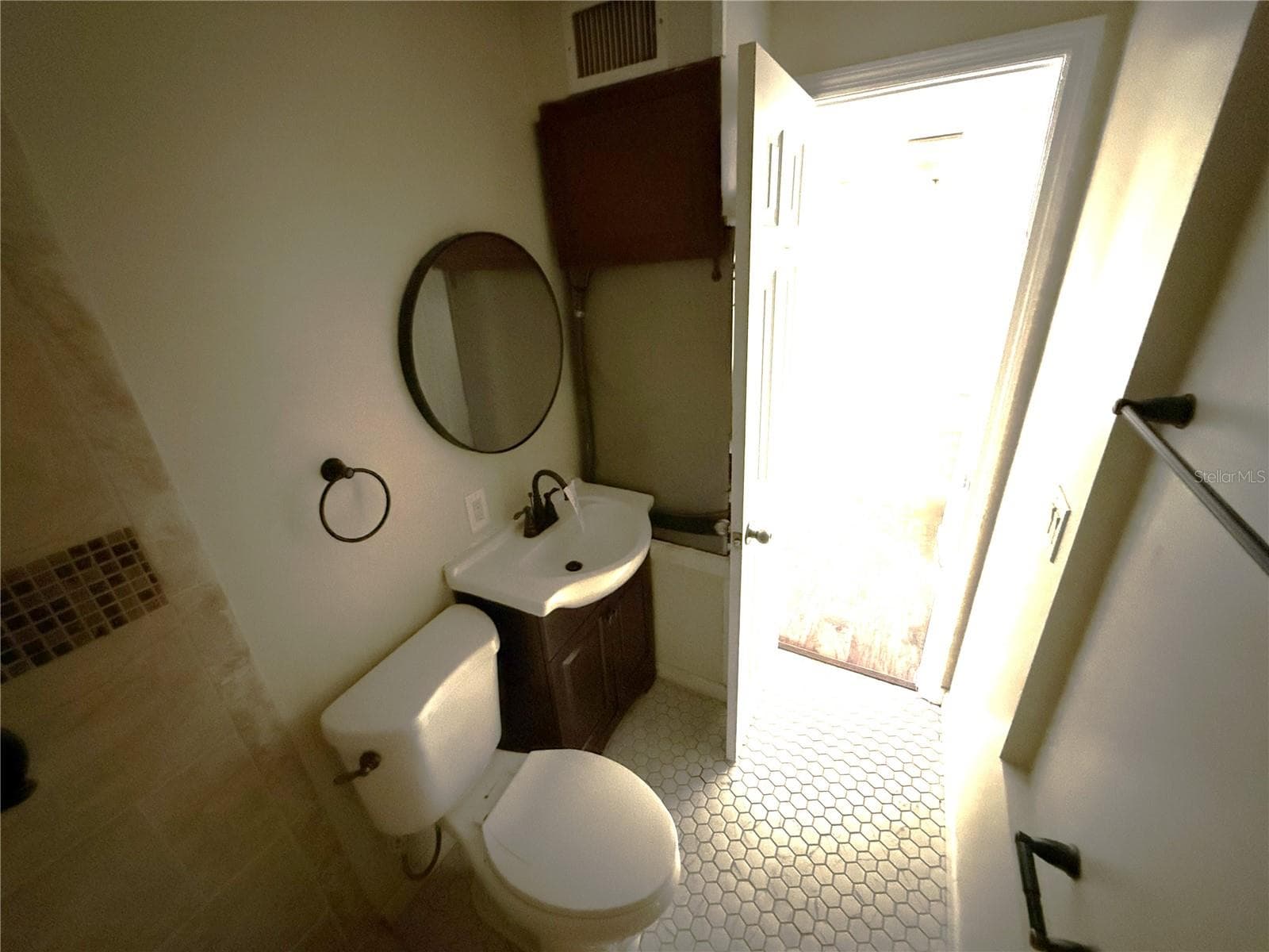 Single Family Residence at 1810 9TH ST W, PALMETTO, photo 9 of 11