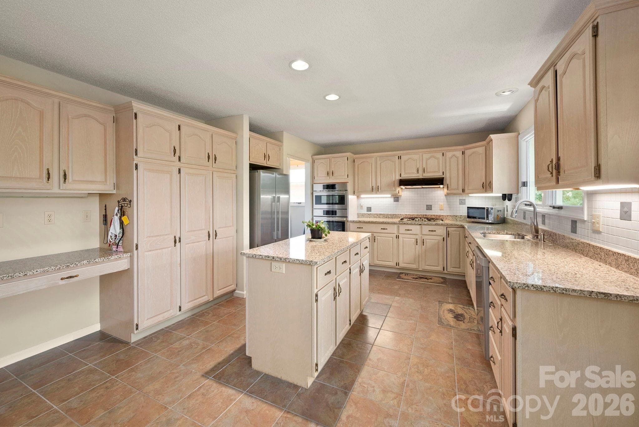 Condominium at 129 FOREST VIEW Drive, Flat Rock, photo 14 of 41
