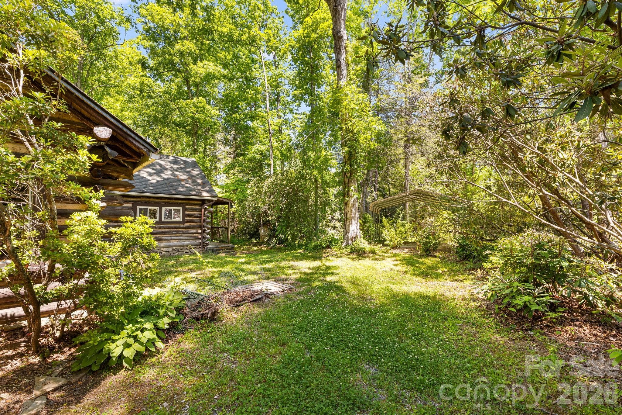 Single Family Residence at 128 Tee Off Lane, Hendersonville, photo 43 of 48