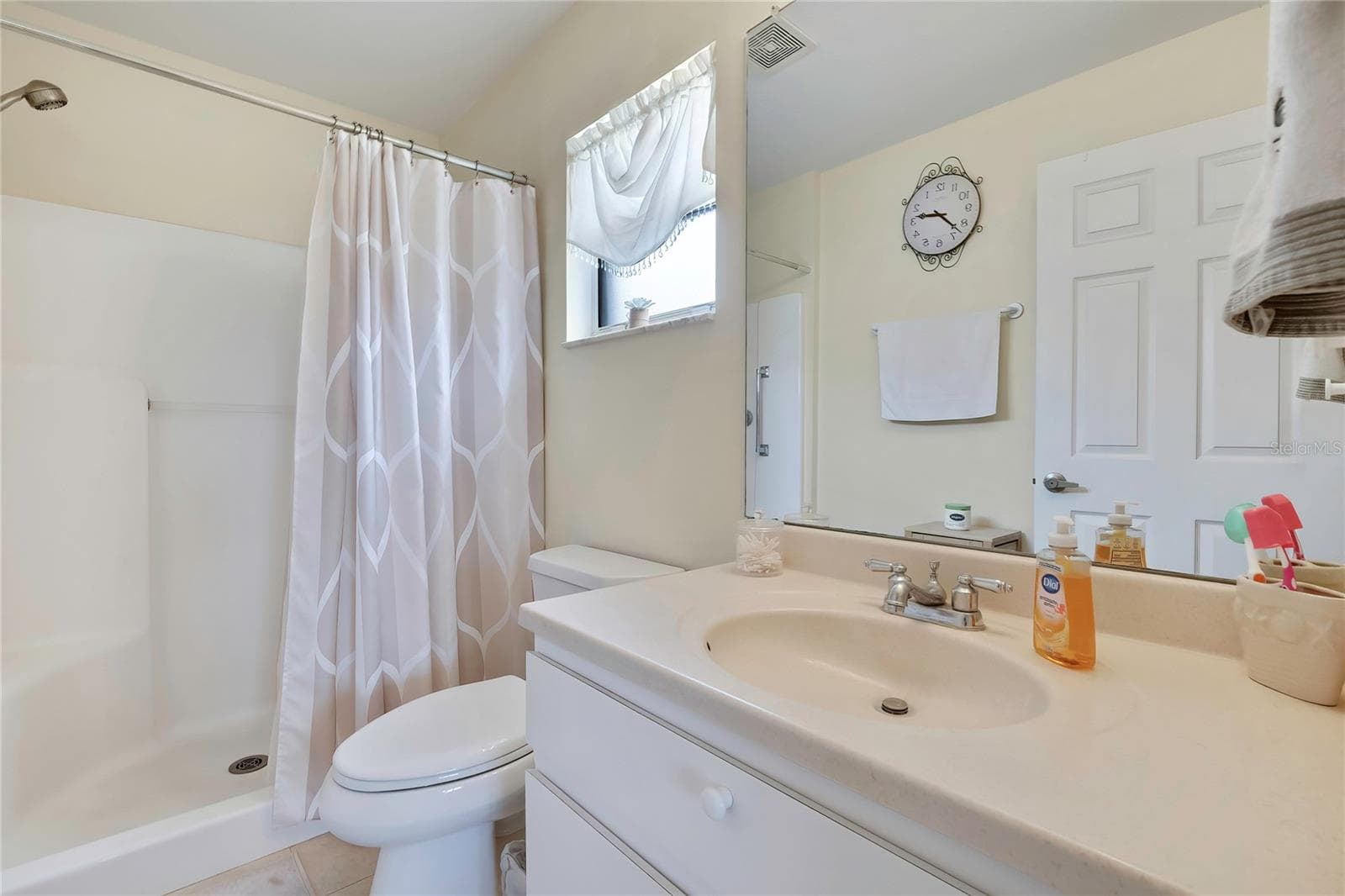 Single Family Residence at 547 W HILLWOOD PATH, BEVERLY HILLS, photo 13 of 33