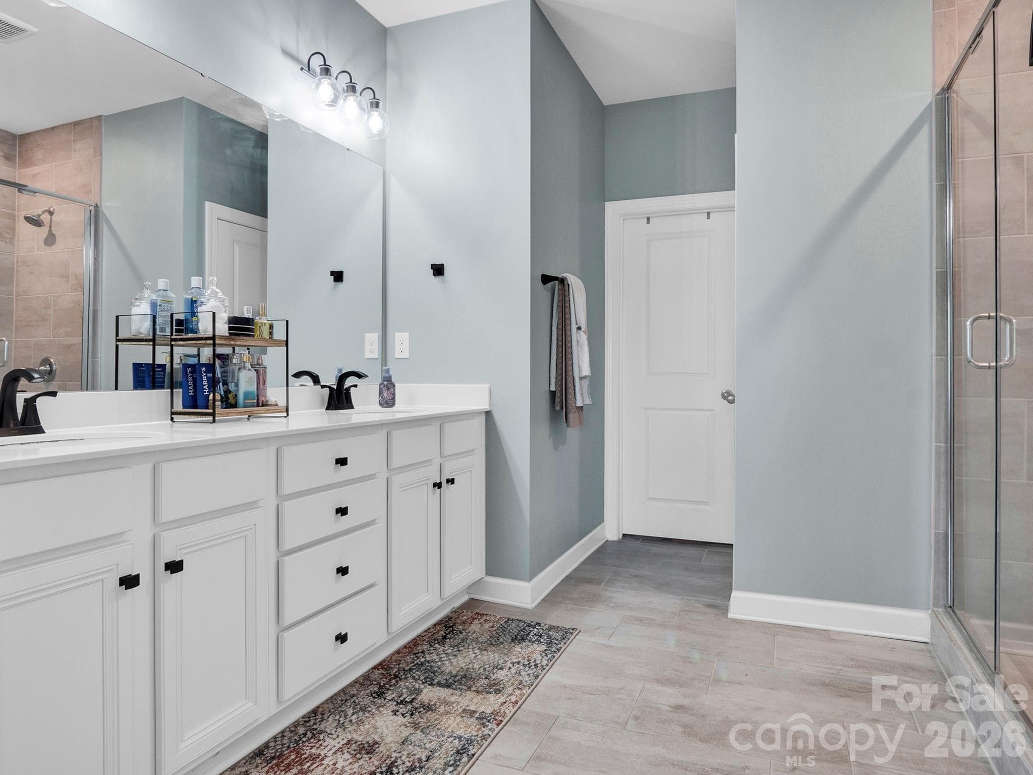 Single Family Residence at 1023 Ellington Downs Way, Wesley Chapel, photo 25 of 41