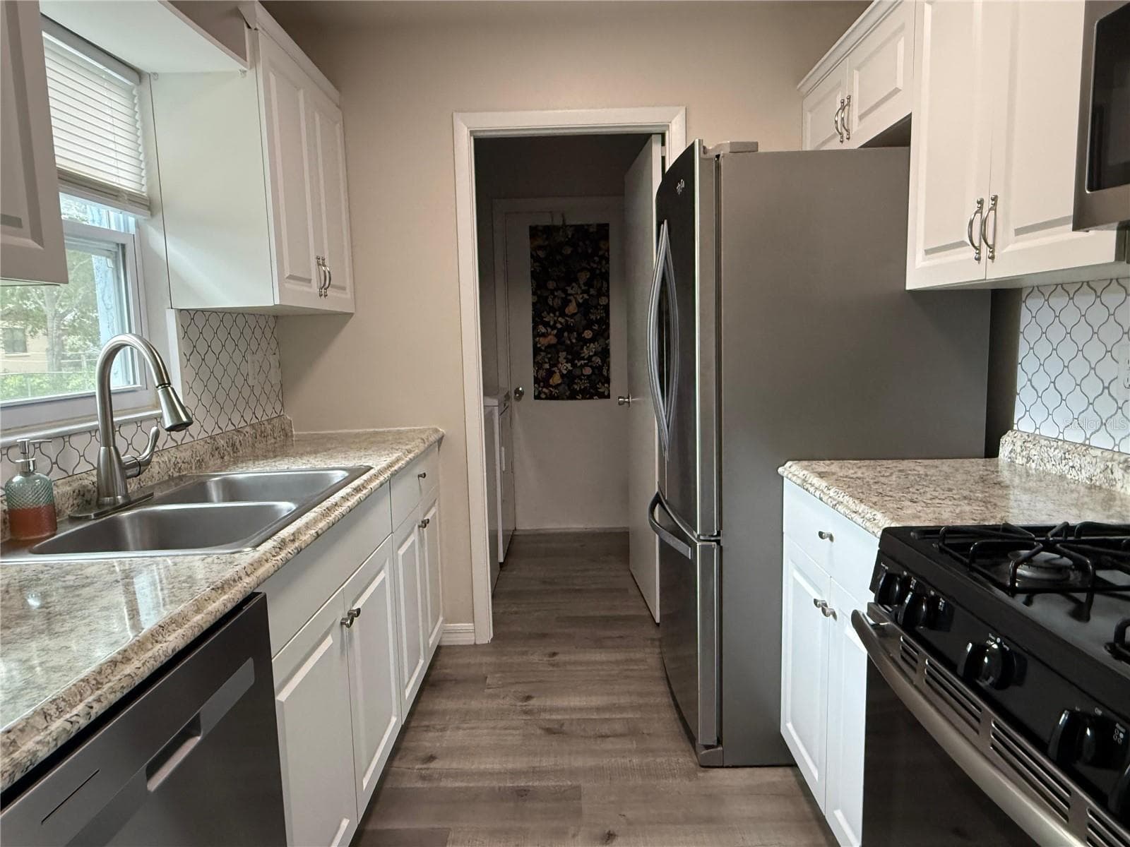 galley kitchen - 9129 SEWELL LN, SPRING HILL
