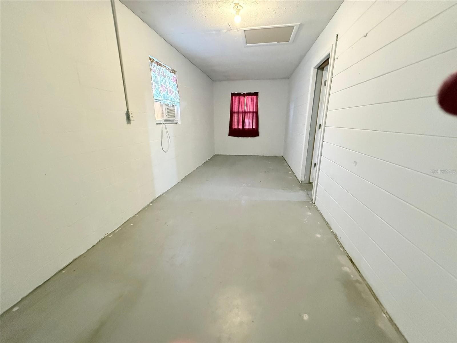 Bonus Room under roof Window unit AC - 9129 SEWELL LN, SPRING HILL