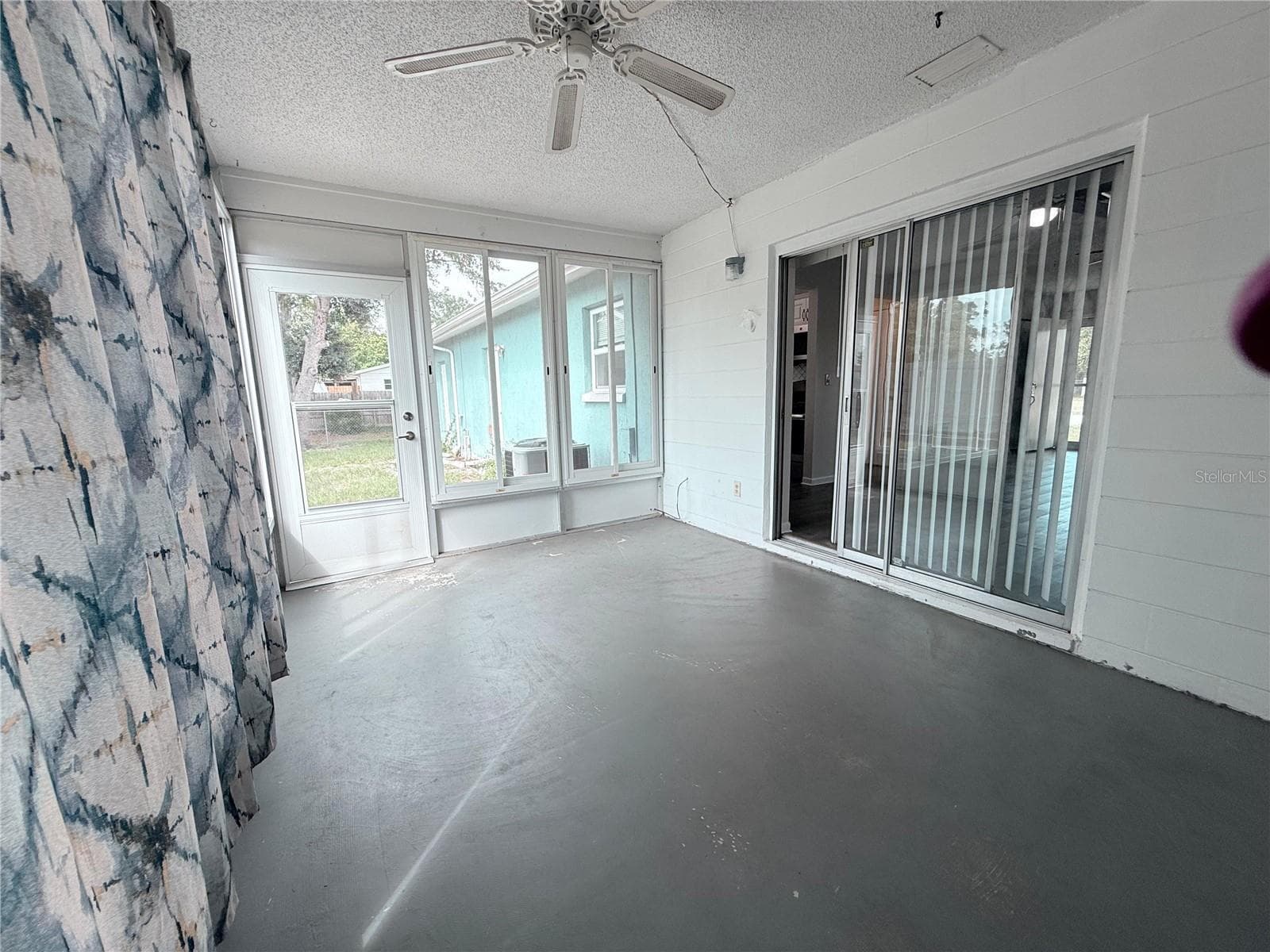 Enclosed Lanai - 9129 SEWELL LN, SPRING HILL