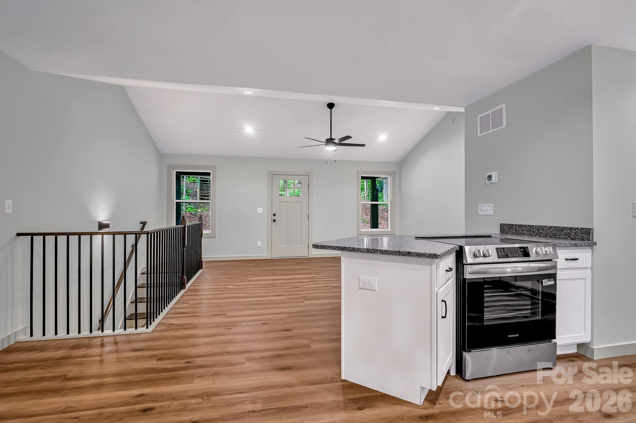 Single Family Residence at Waynesville, photo 6 of 20