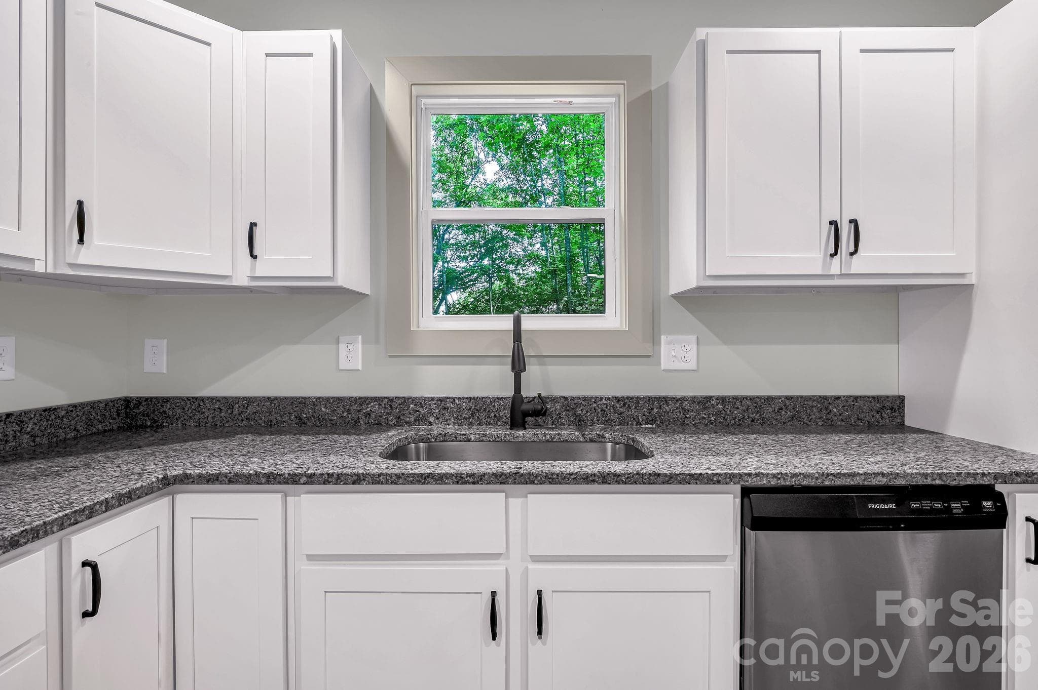 Single Family Residence at Waynesville, photo 8 of 20