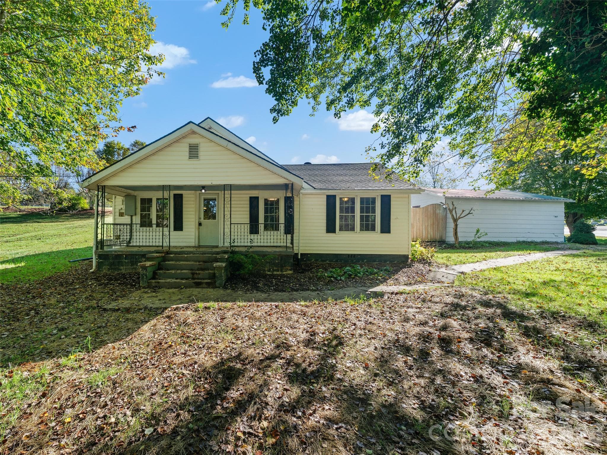 Single Family Residence at 370 Bear Creek Church Road, Bakersville, photo 3 of 19