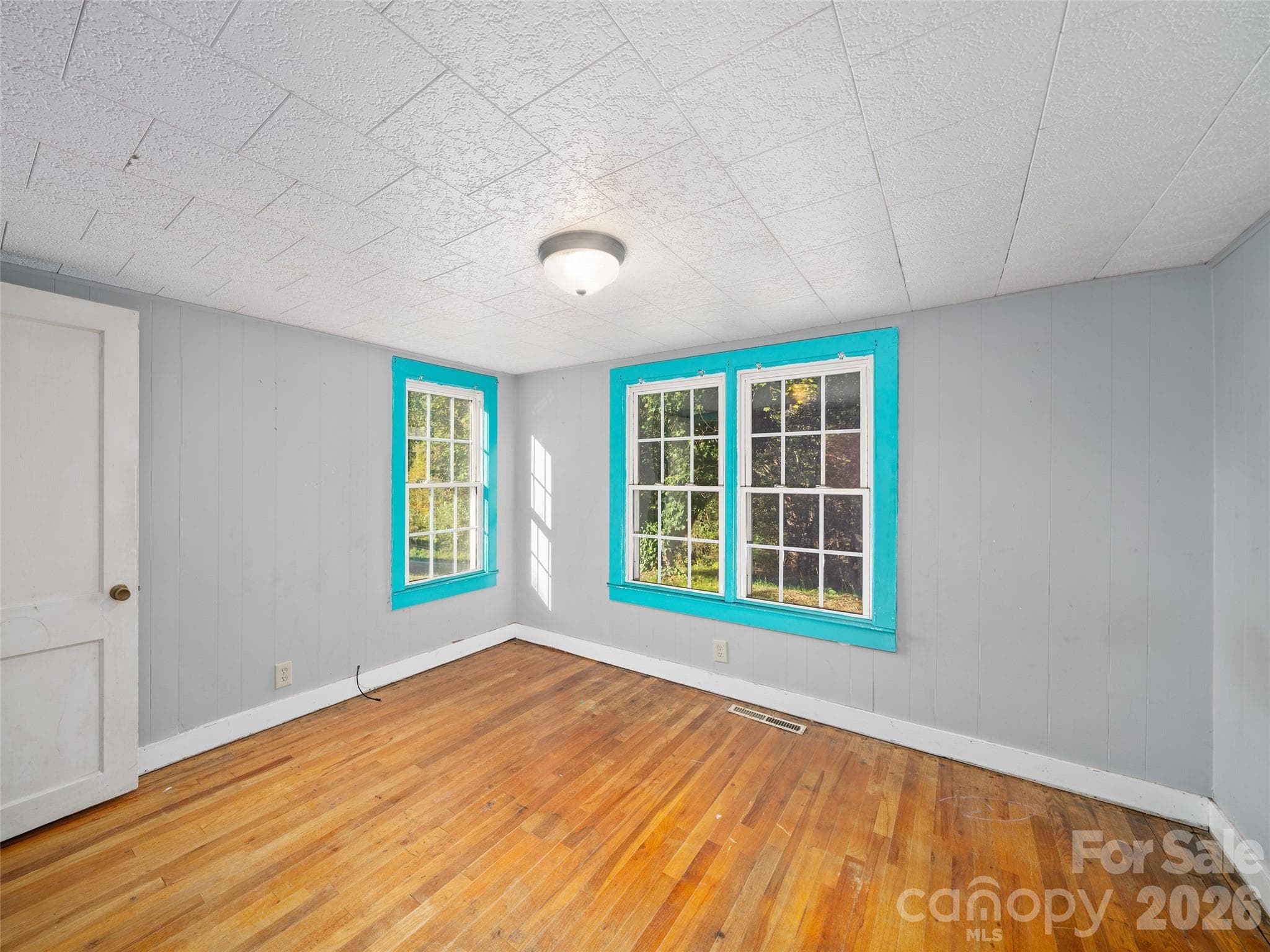 Single Family Residence at 370 Bear Creek Church Road, Bakersville, photo 7 of 19