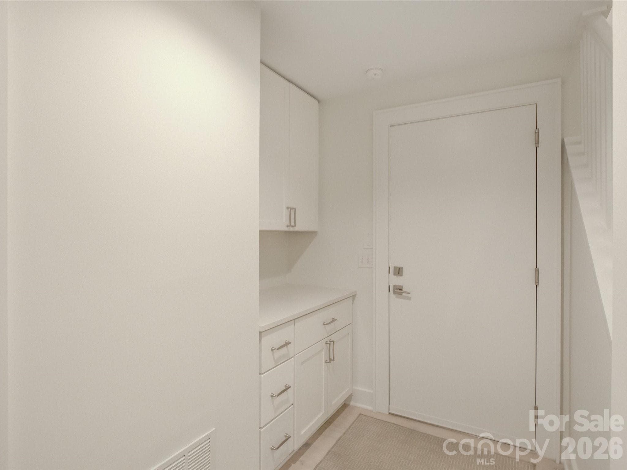 Townhouse at 335 E Tremont Avenue, Charlotte, photo 34 of 40