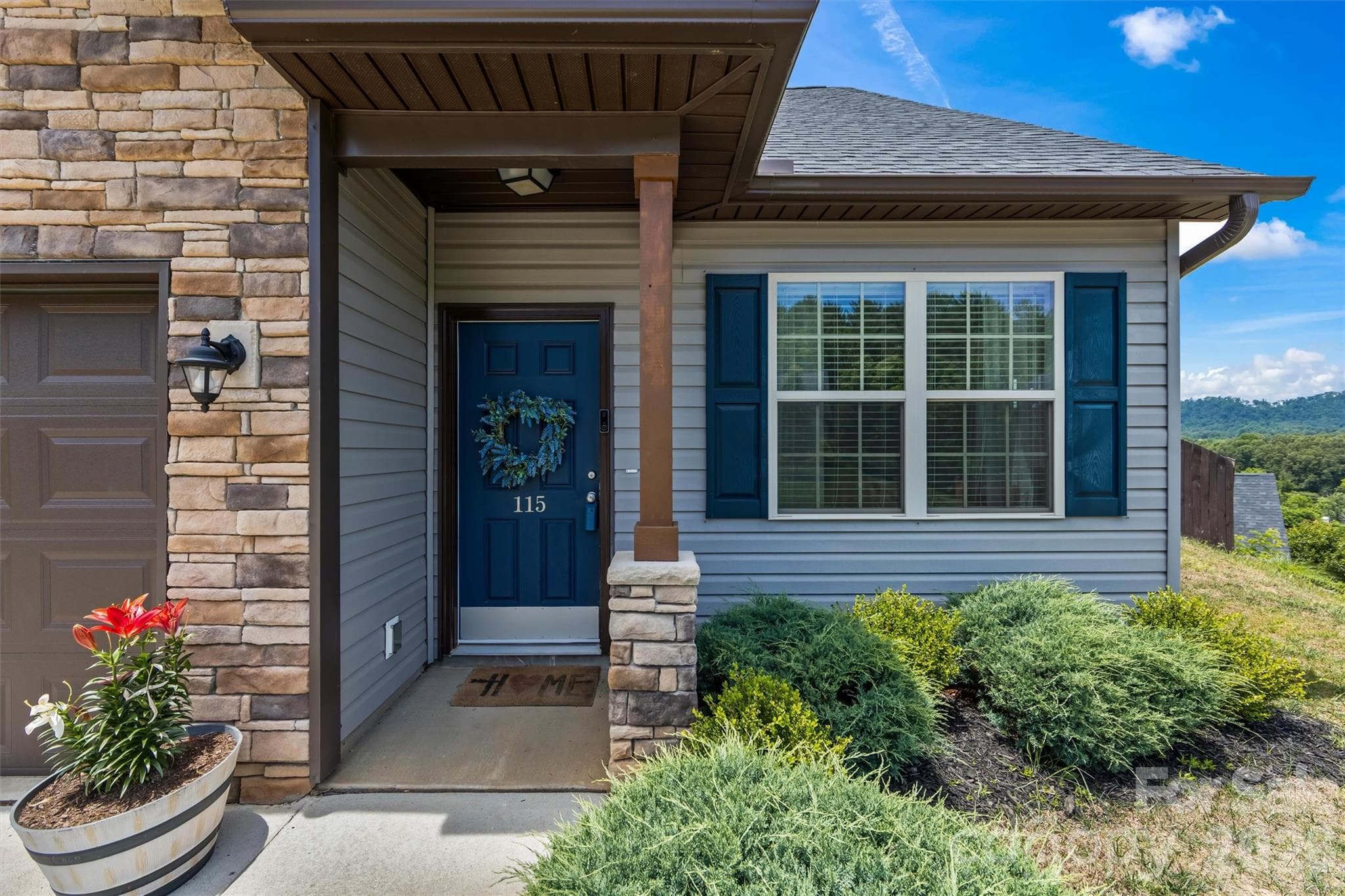 Single Family Residence at Weaverville, photo 3 of 38