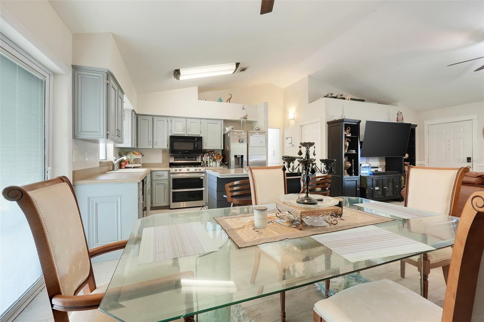 Single Family Residence at 207 HOWARD CT, MASCOTTE, photo 9 of 29