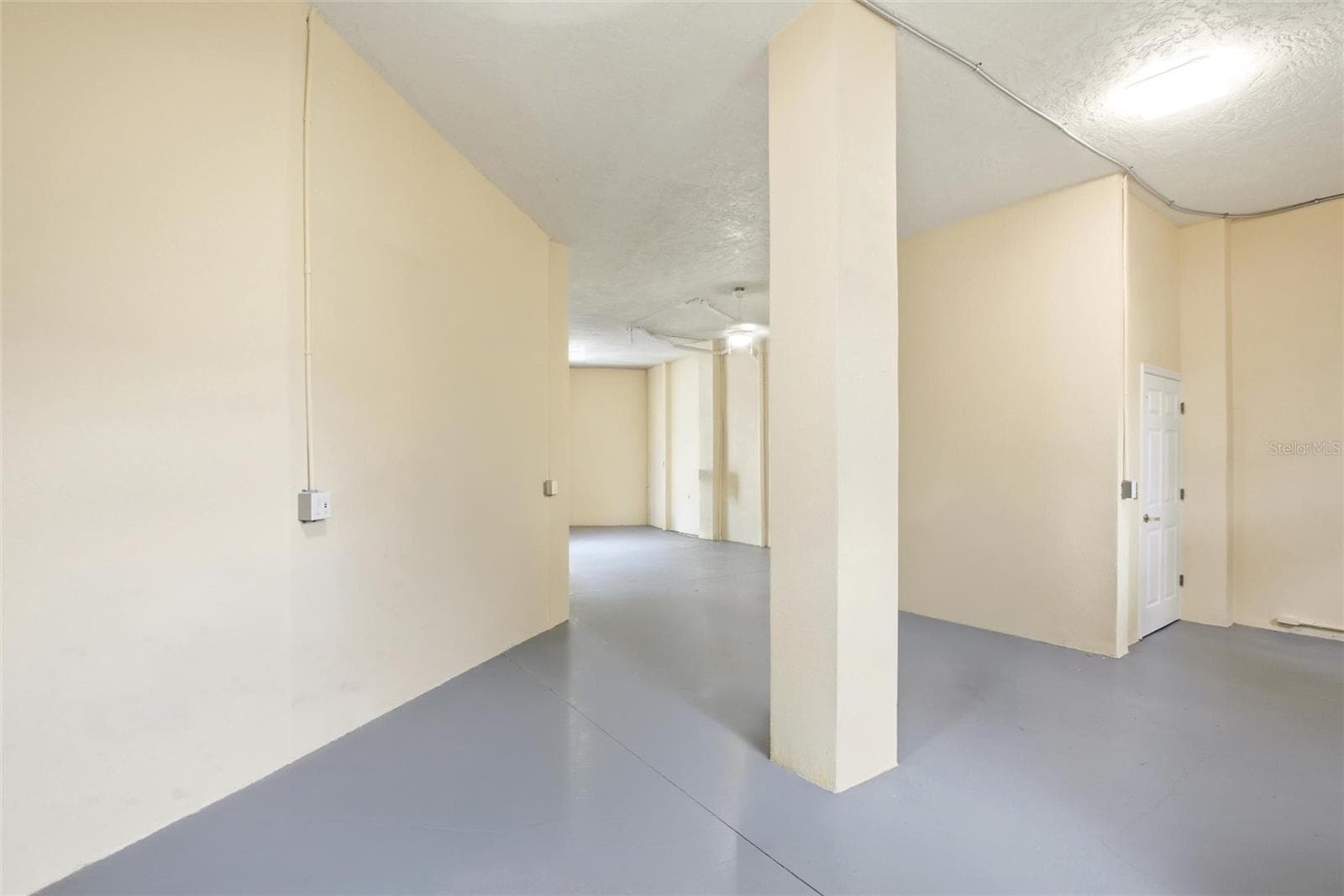 Ground level storage and elevator - 7524 WESTMORELAND DR, SARASOTA