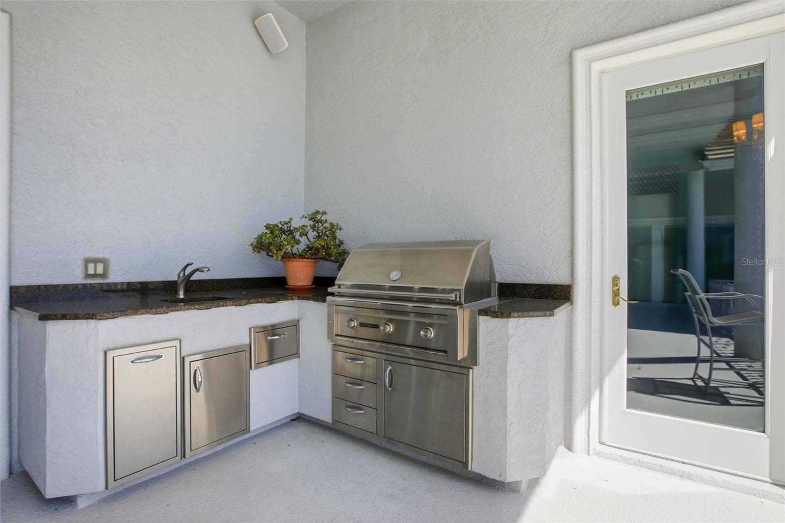 2nd floor outdoor kitchen - 7524 WESTMORELAND DR, SARASOTA