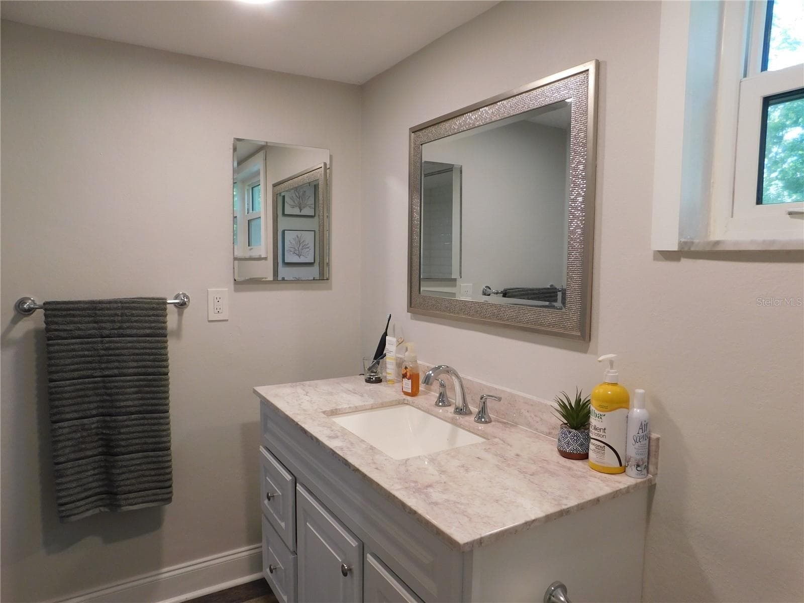 Remodeled 2nd Bath - 8020 HUNTERS WHIP ROW, HUDSON