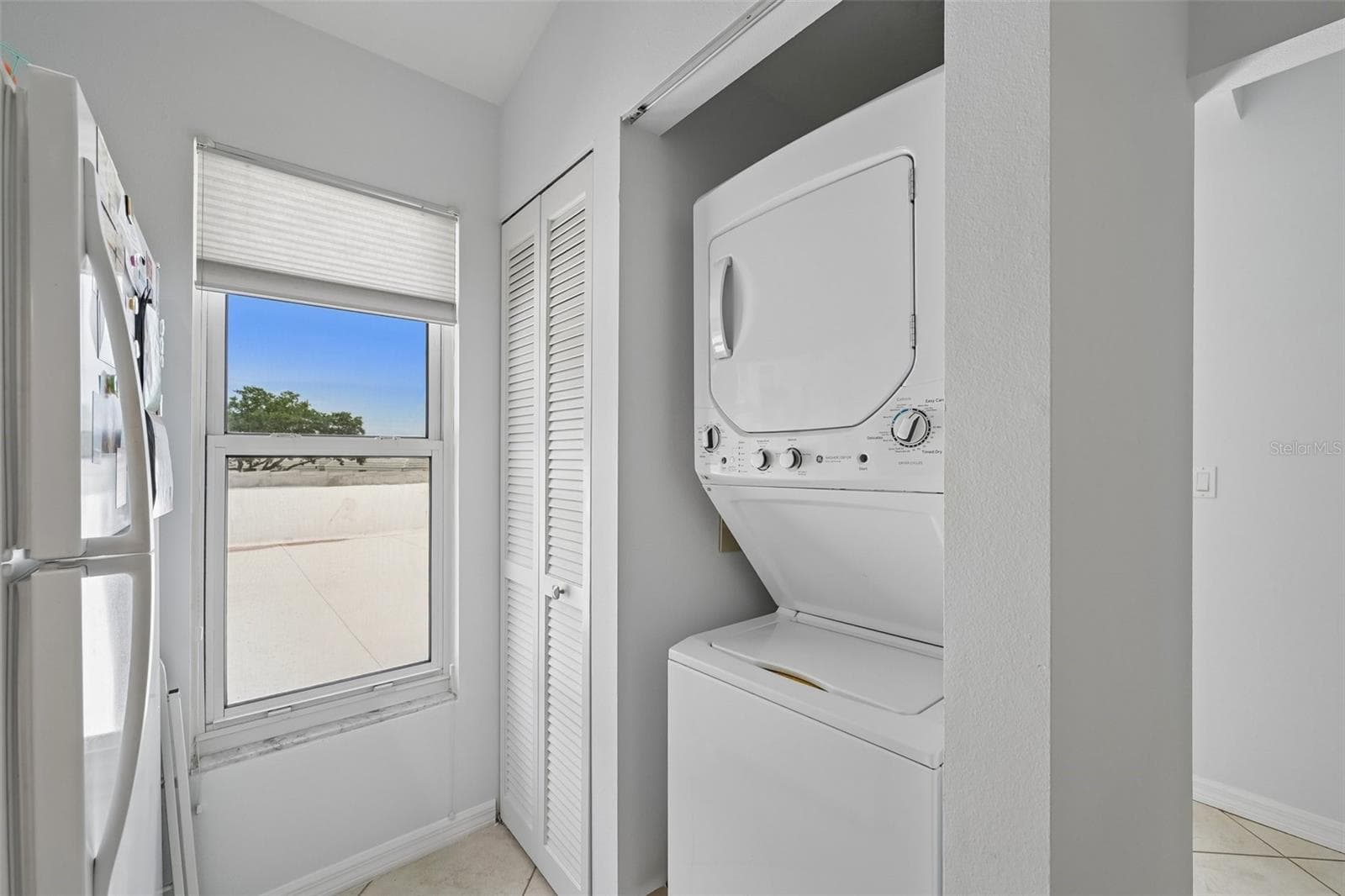 Pantry and Washer& dryer - 1041 CAPRI ISLES BLVD #209, VENICE