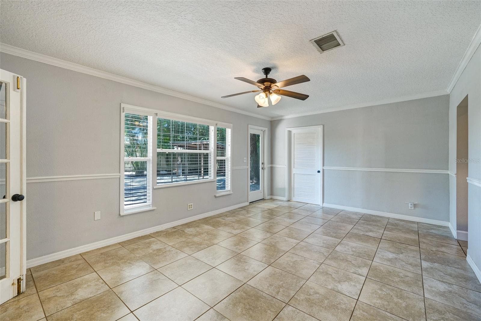 Single Family Residence at 3924 W BAY VIEW AVE, TAMPA, photo 26 of 75