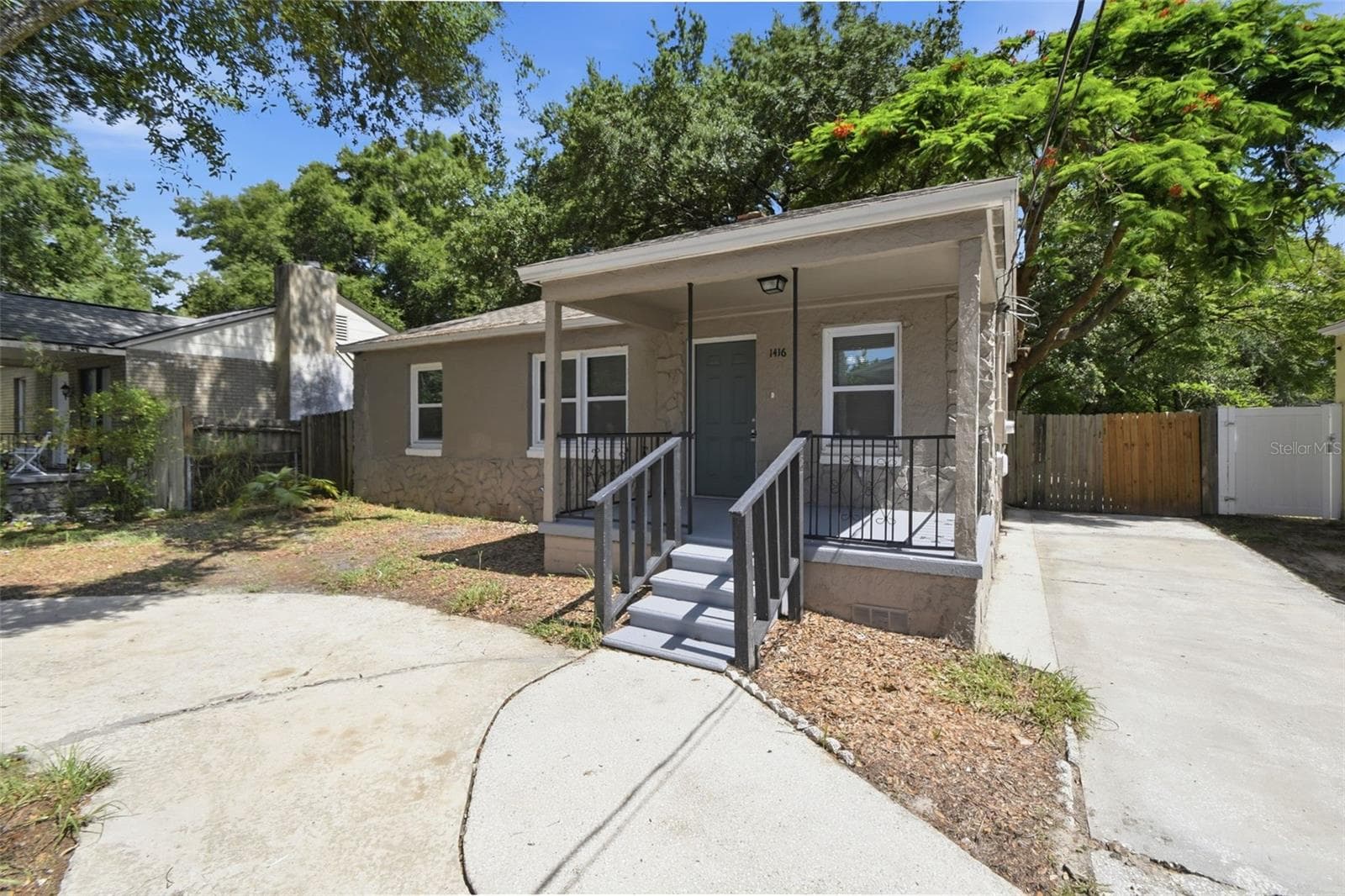 Single Family Residence at 1416 E MOHAWK AVE, TAMPA, photo 6 of 44