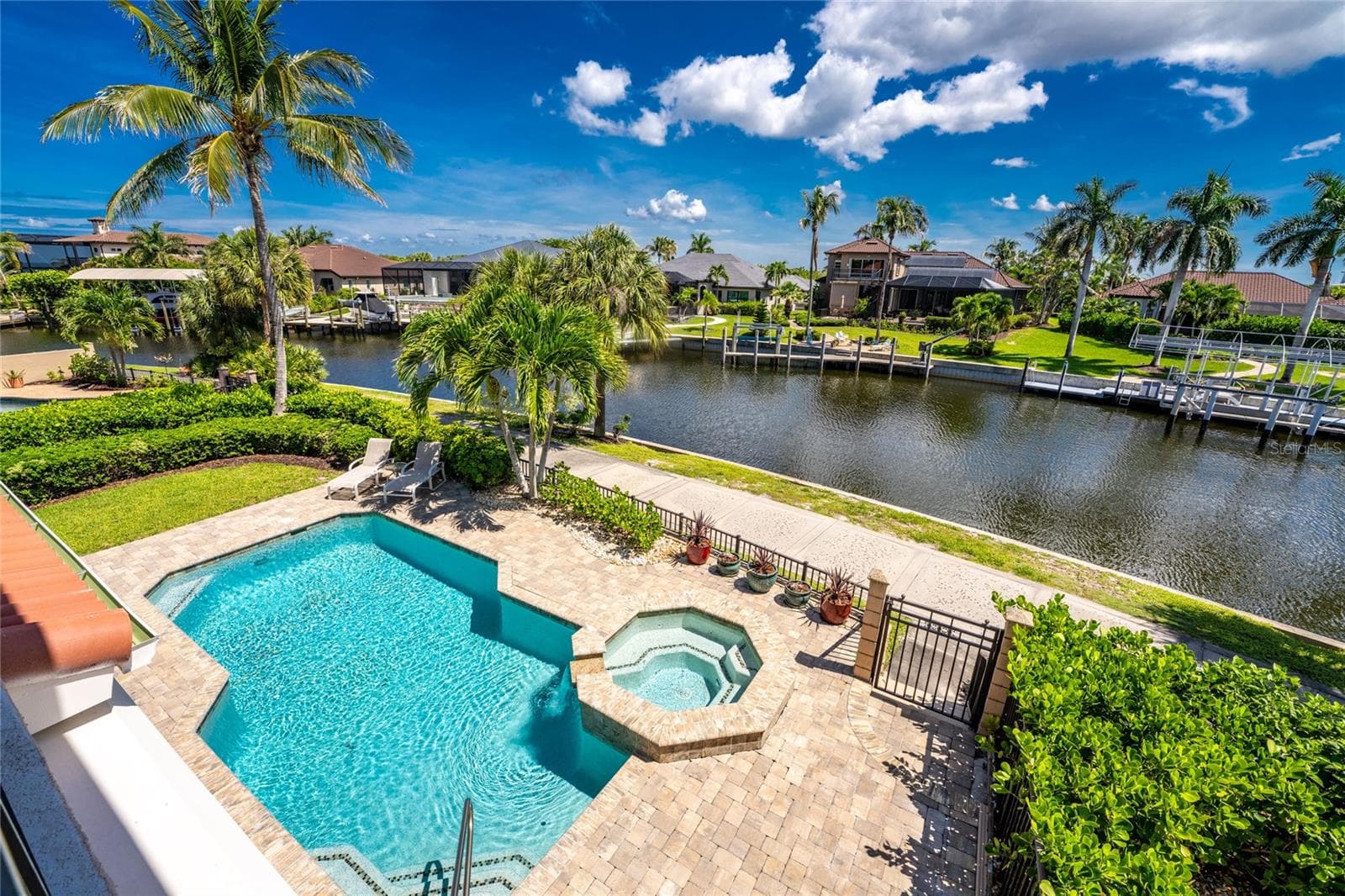 3341 SUNSET KEY CIR