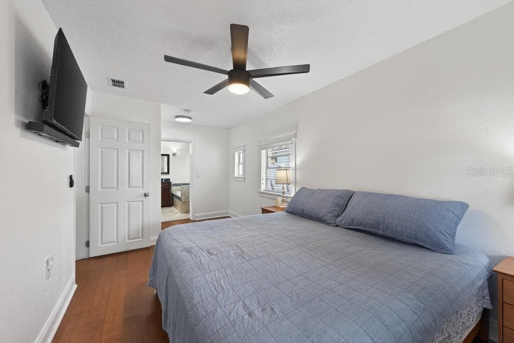 Single Family Residence at 1715 S HUBERT AVE, TAMPA, photo 23 of 59