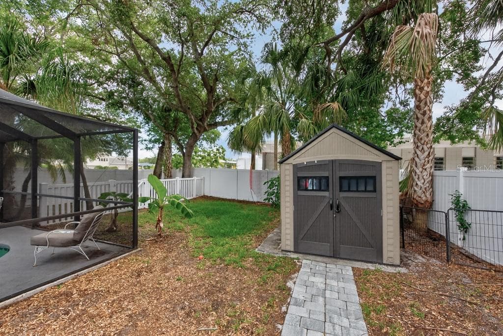 Single Family Residence at 1715 S HUBERT AVE, TAMPA, photo 43 of 59