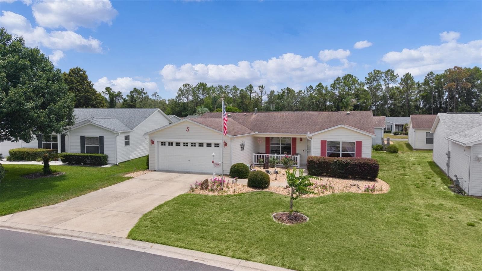 Single Family Residence at 1317 CARVELLO DR, THE VILLAGES, photo 38 of 47