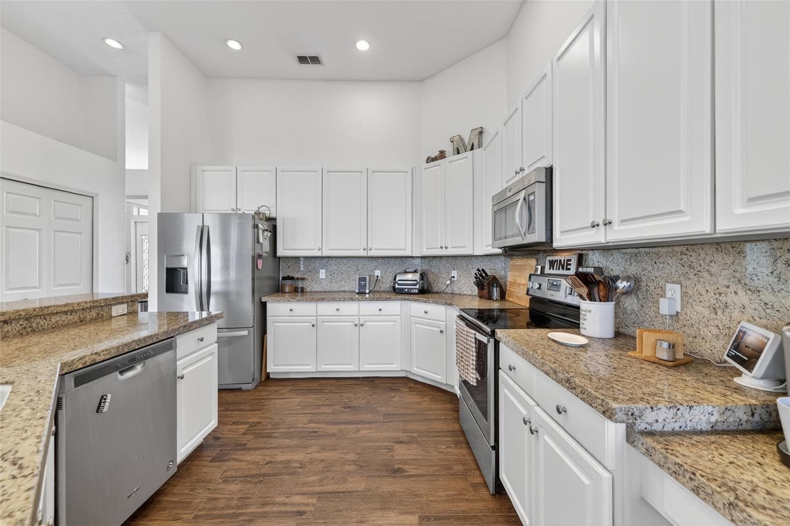 Single Family Residence at 4552 LAKE CALABAY DR, ORLANDO, photo 23 of 82