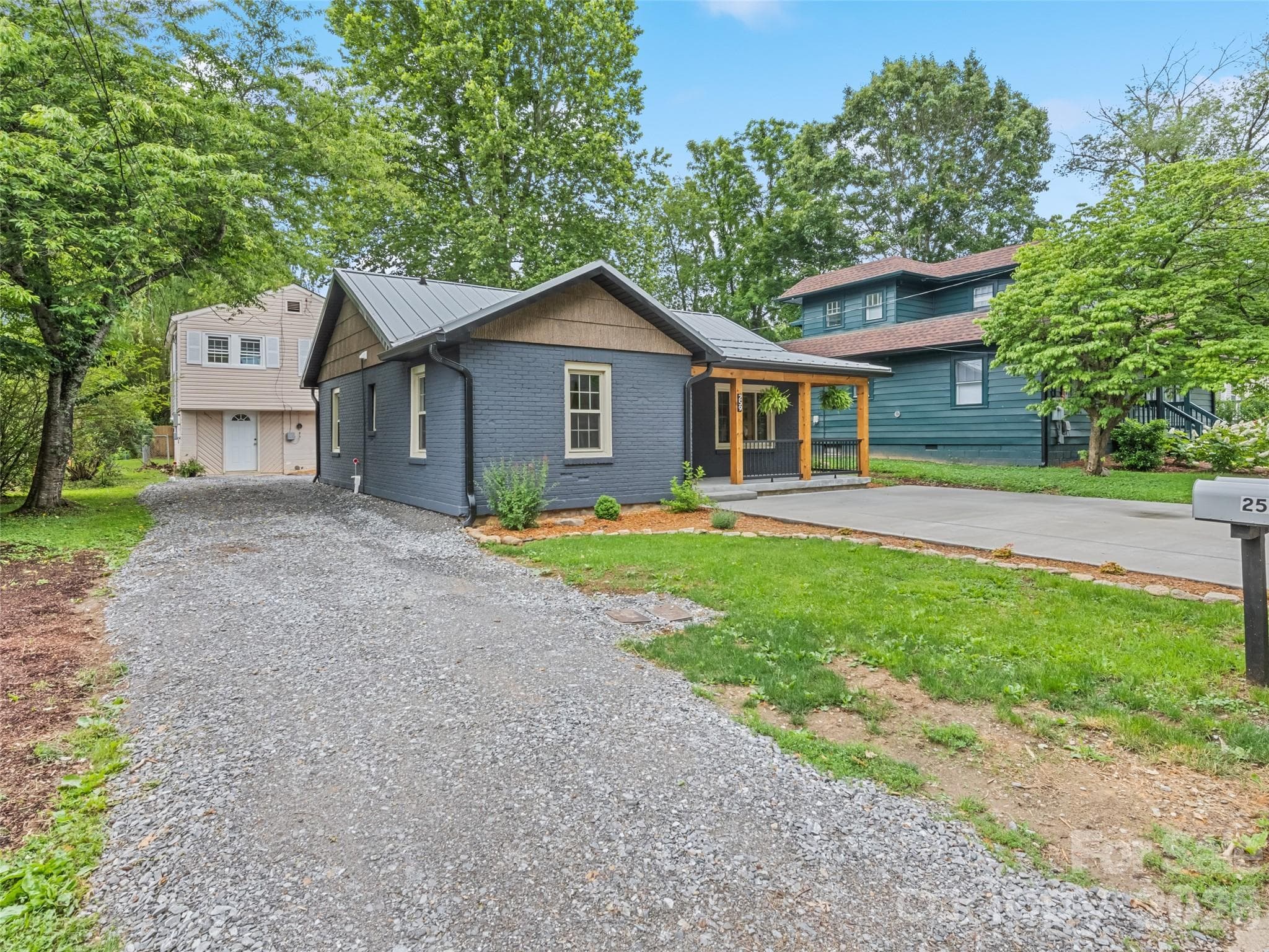 Single Family Residence at Waynesville, photo 2 of 36