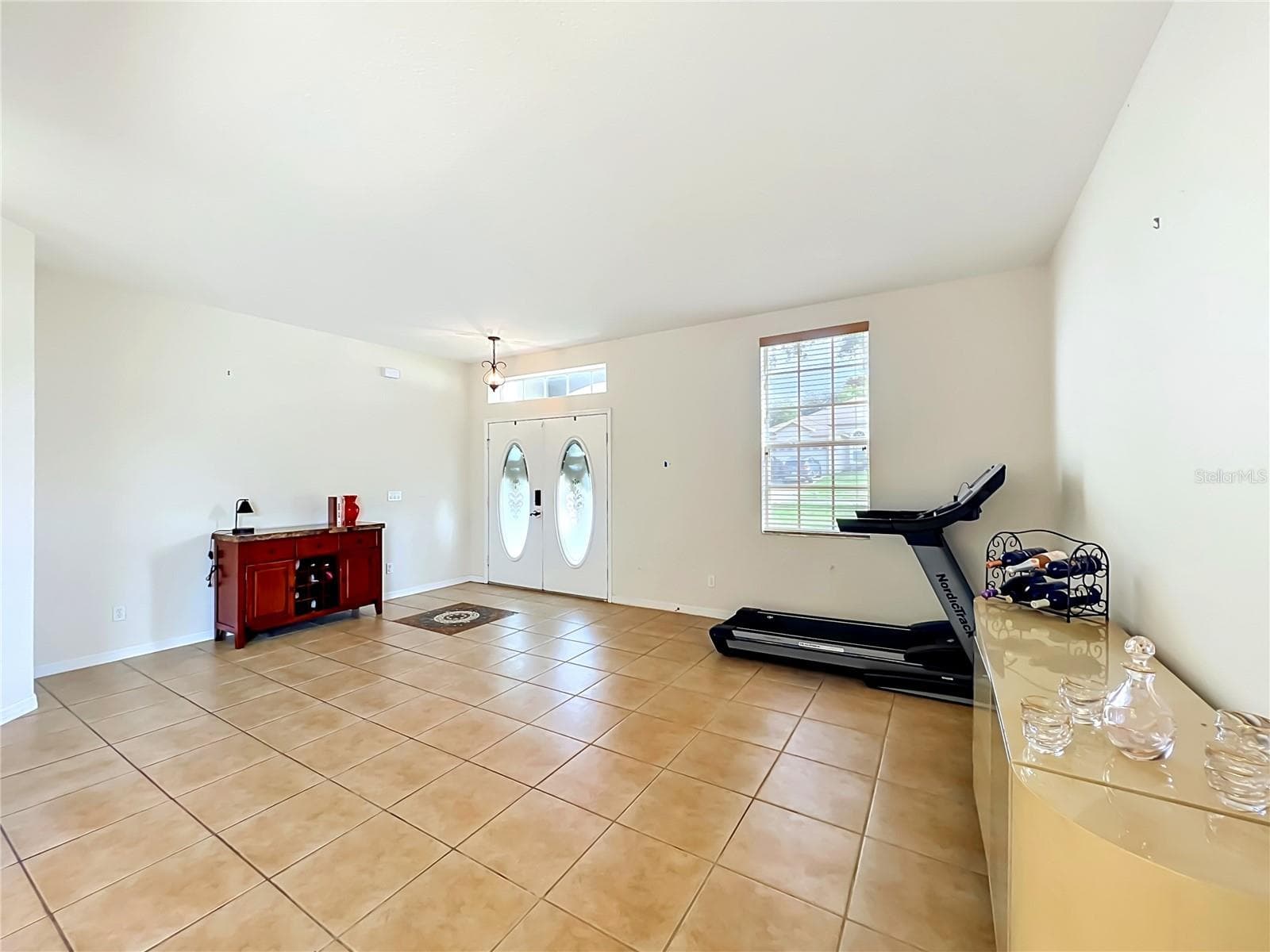Foyer & Dining Room - 12912 CLOVERDALE LN, CLERMONT