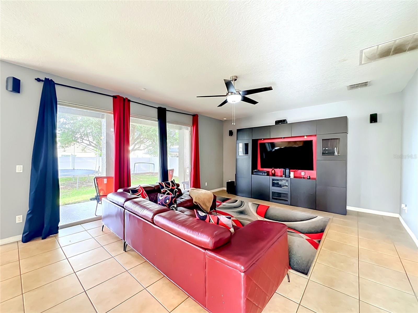 Living Room - 12912 CLOVERDALE LN, CLERMONT
