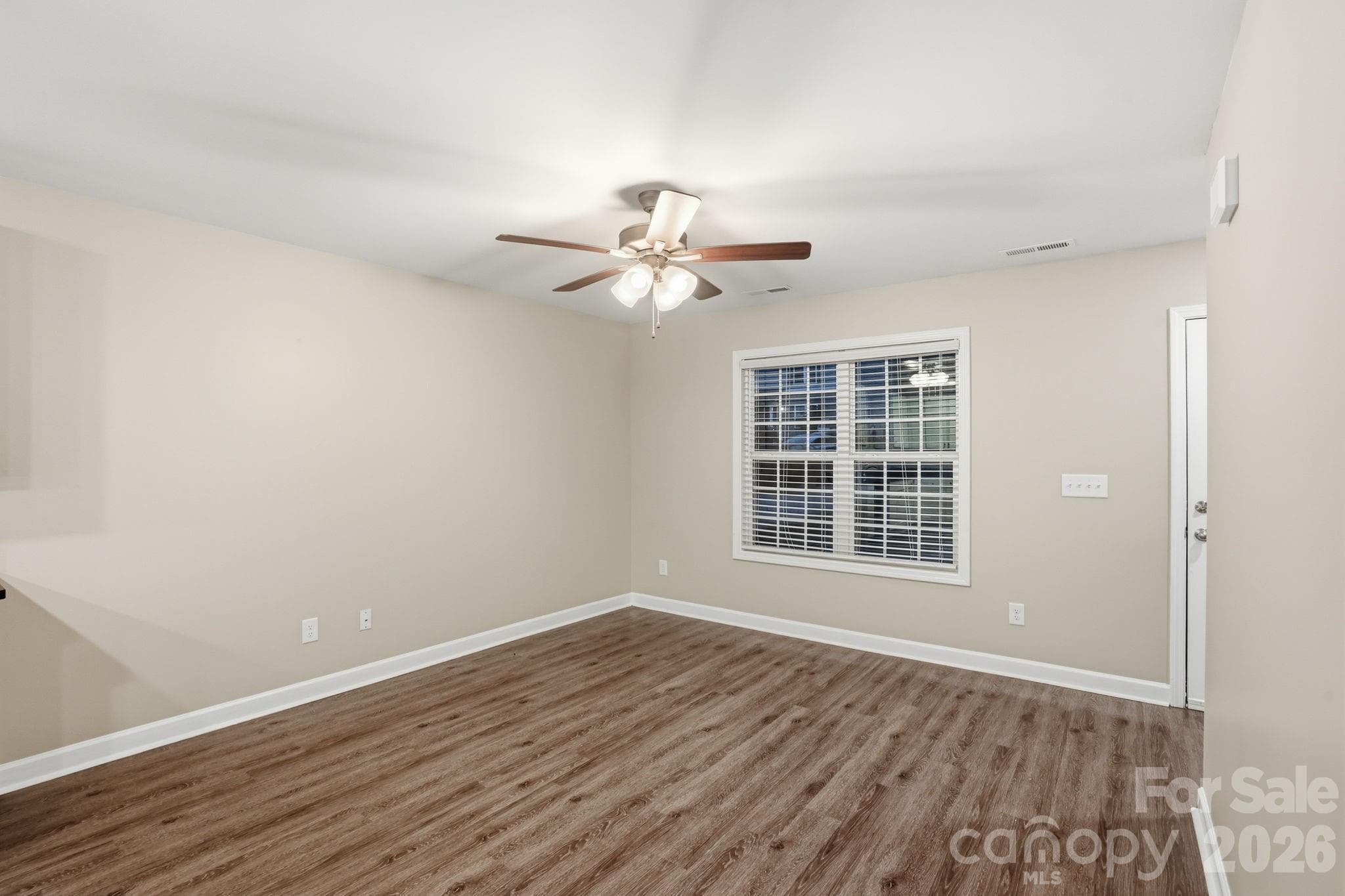 Townhouse at Kannapolis, photo 3 of 31