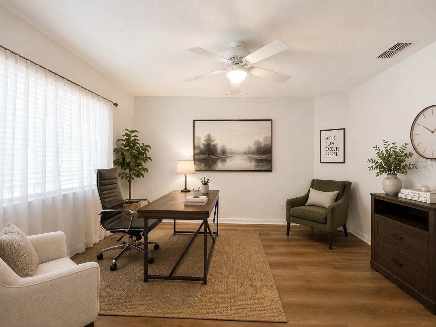 Virtually Staged Office - 12912 CLOVERDALE LN, CLERMONT