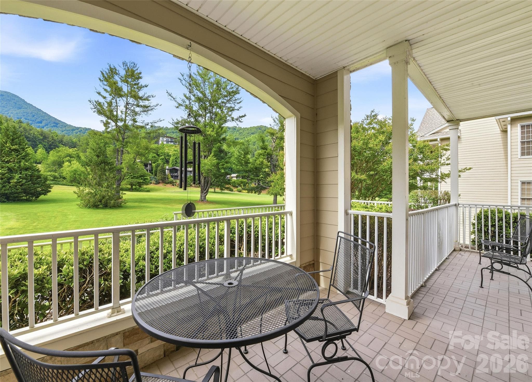 Living Room Patio - Maggie Valley